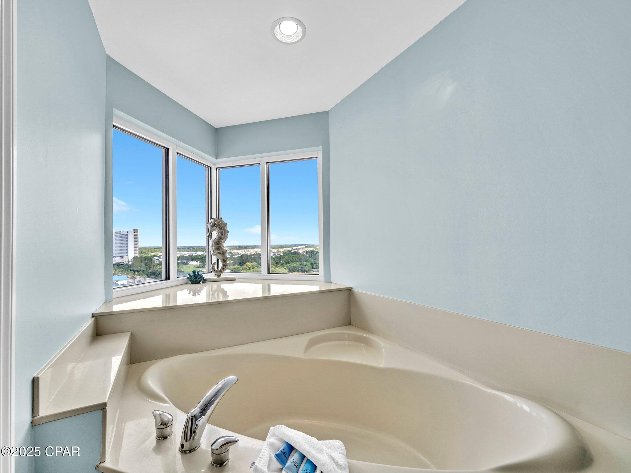 9450 S Thomas Drive #1211, Panama City, Florida image 20
