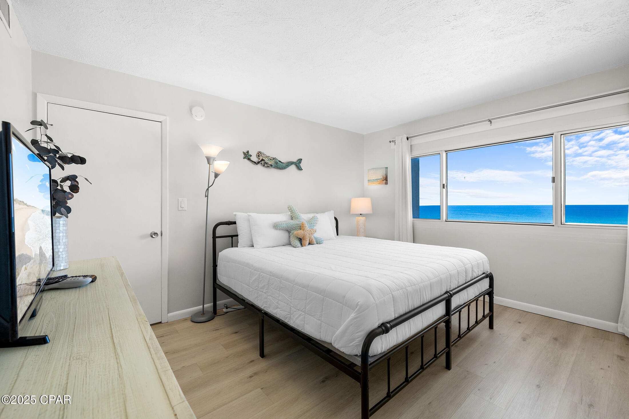 Image 11 For 23223 Front Beach Road 502