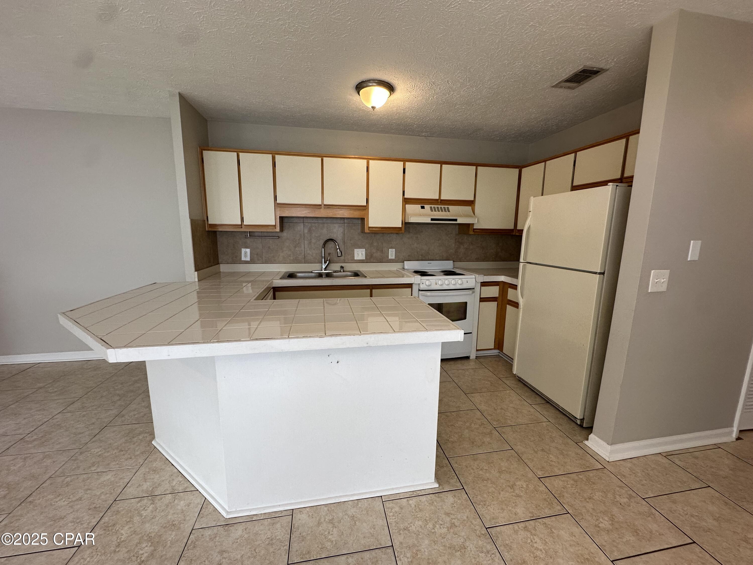 Image 12 For 815 Premier Drive