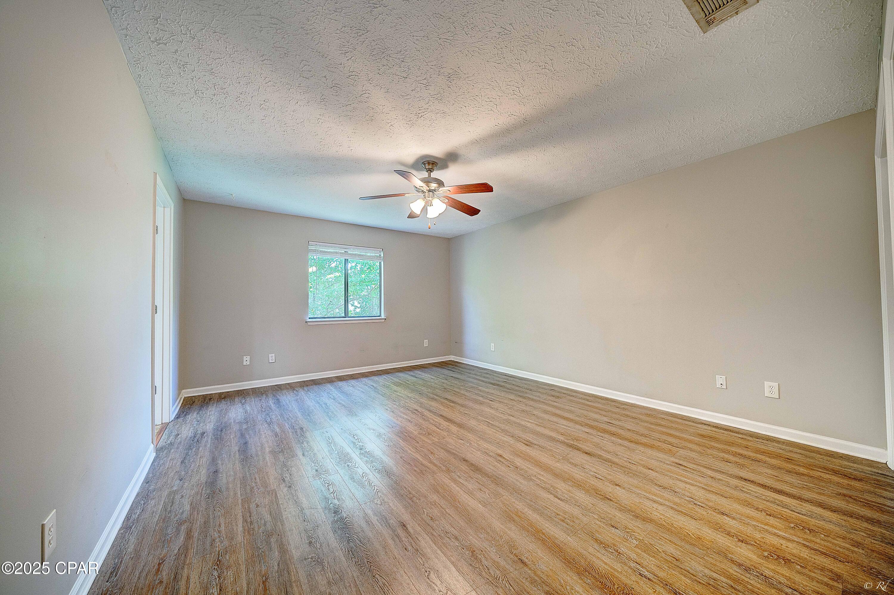 Image 13 For 815 Premier Drive
