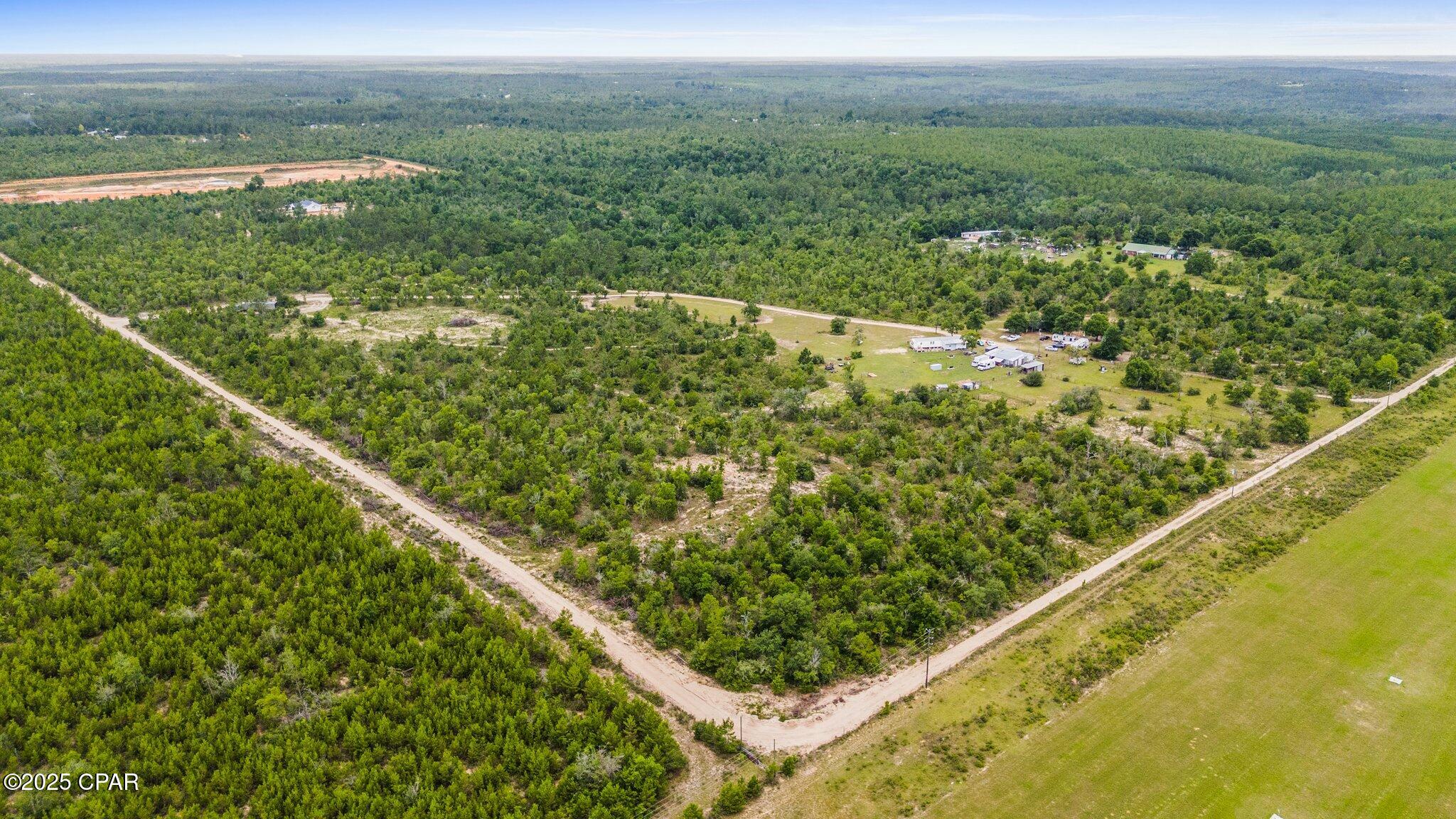 261 Hero Road, Chipley, Florida image 15