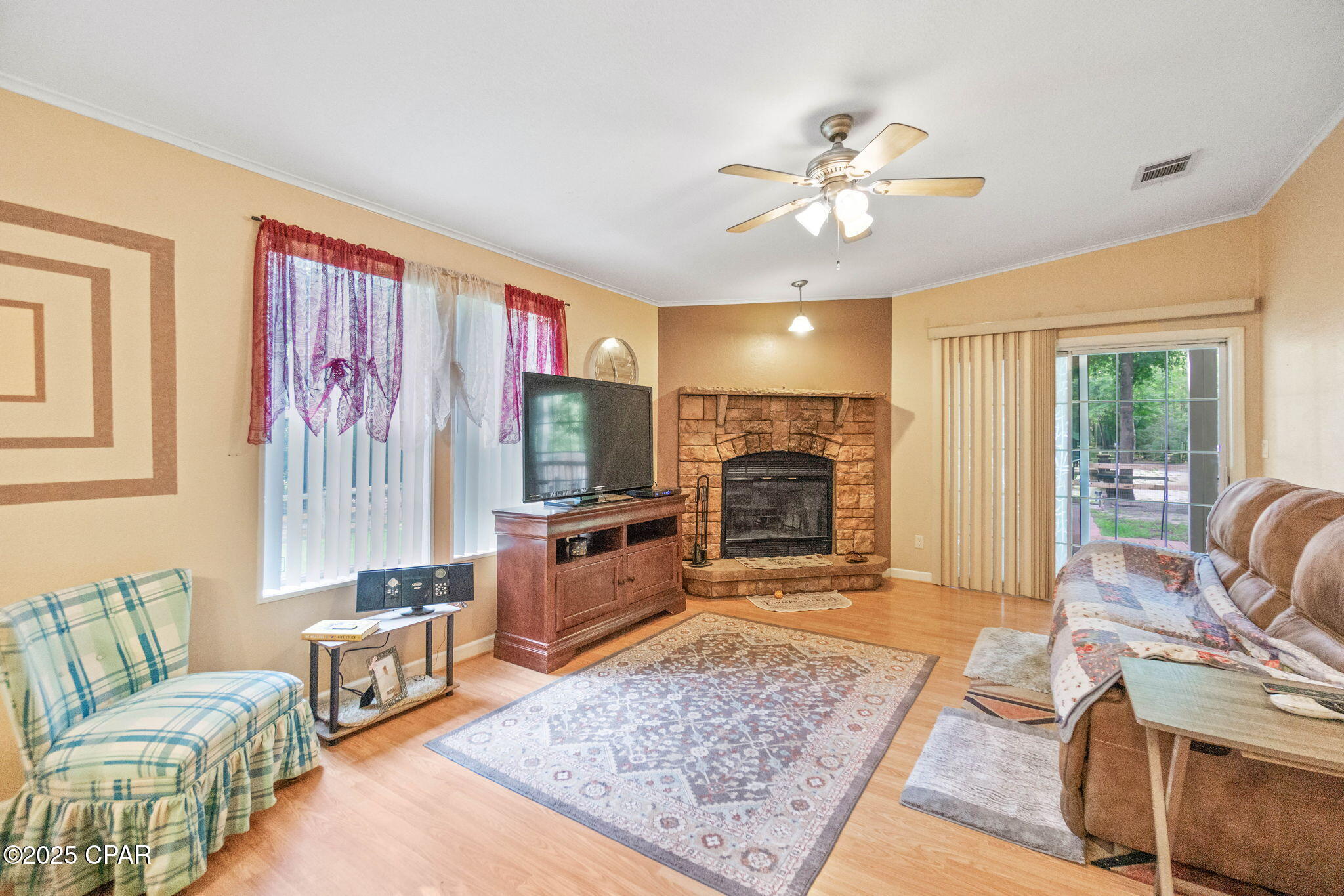 4196 Chapel Branch Drive, Vernon, Florida image 14