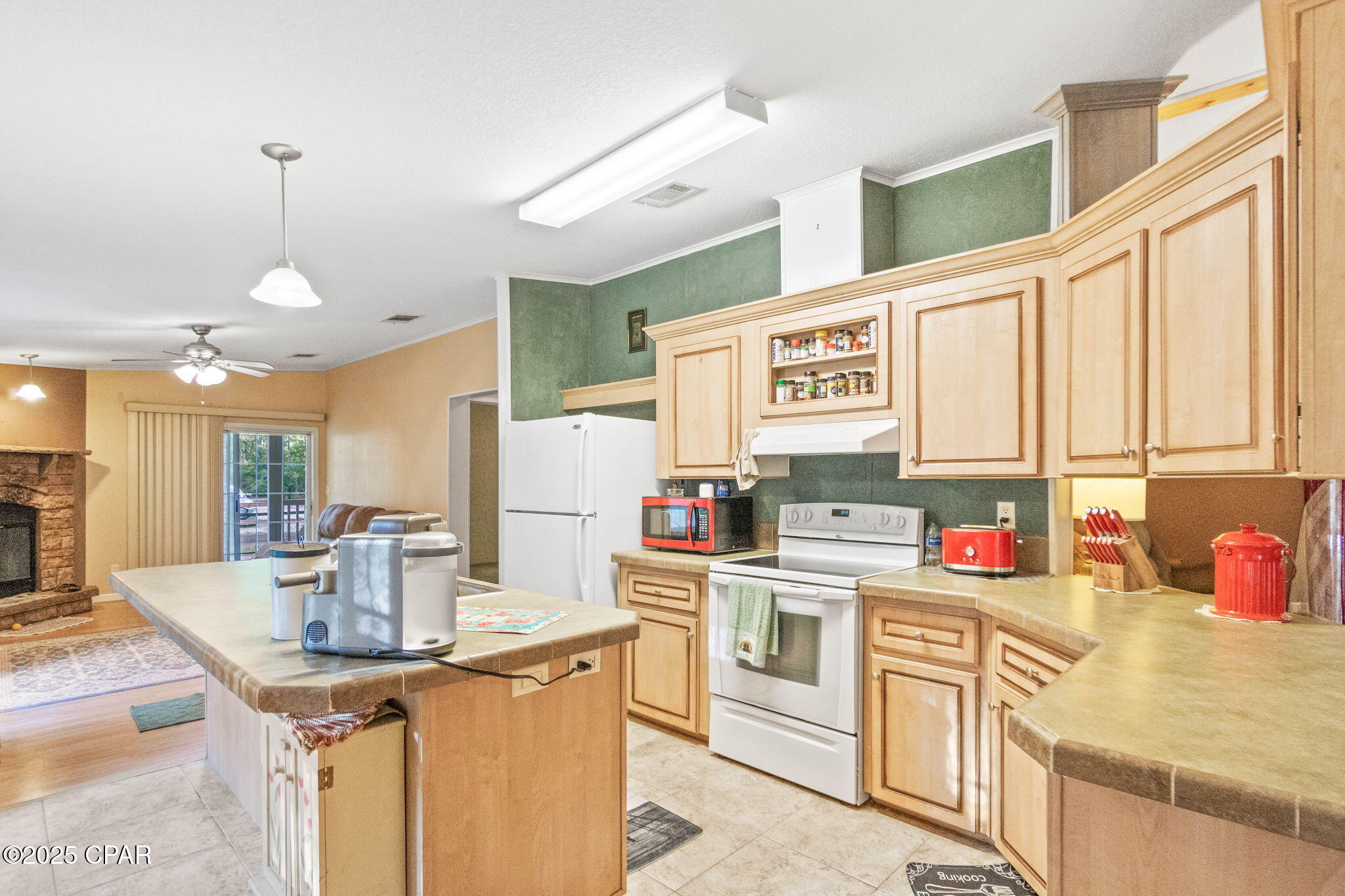 4196 Chapel Branch Drive, Vernon, Florida image 18