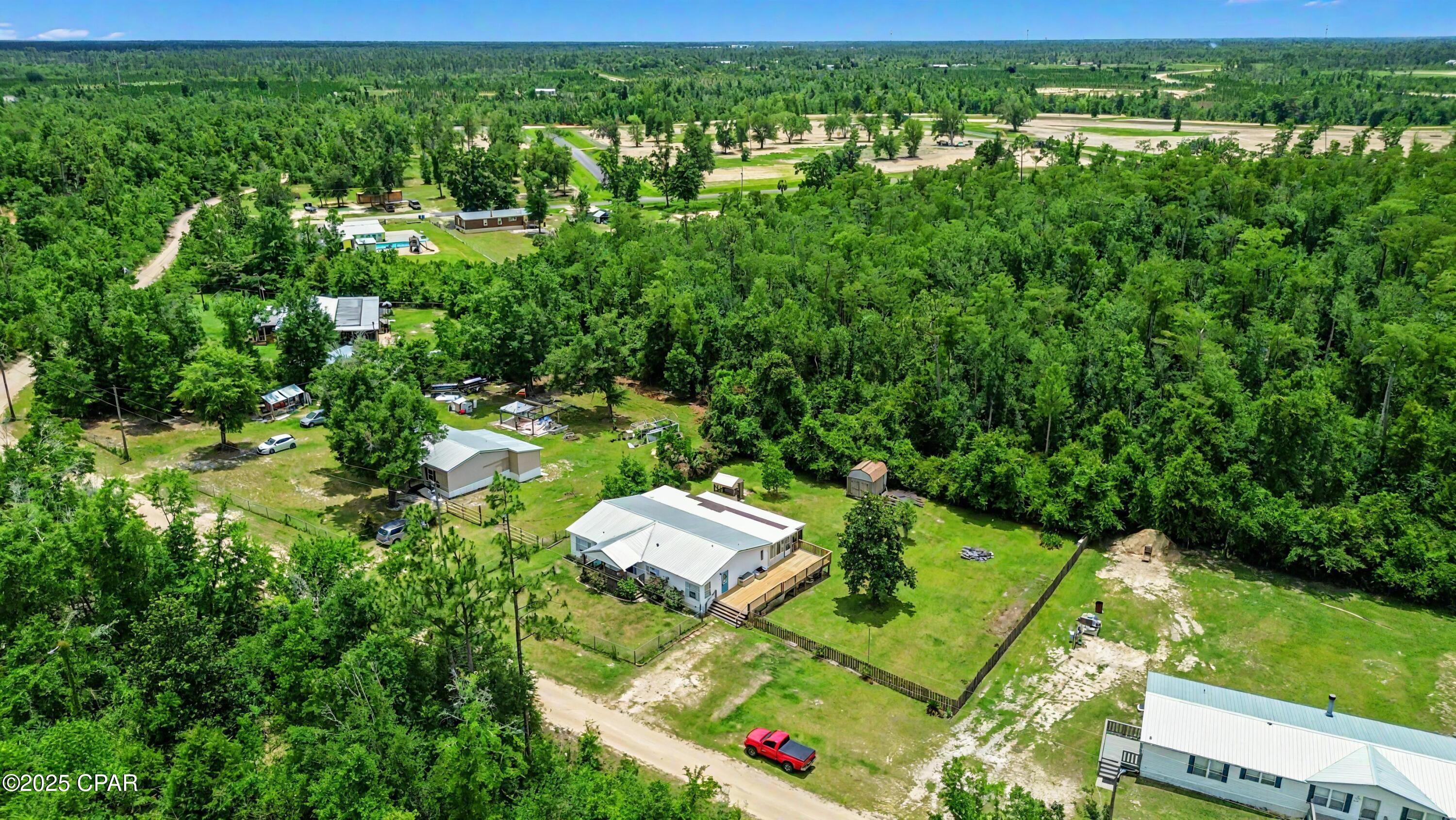 8819 Kiwi Lane, Youngstown, Florida image 3