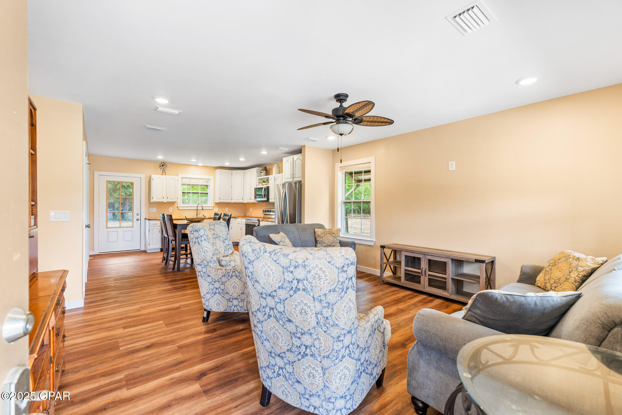 12440 Forest Glen Drive, Fountain, Florida image 22