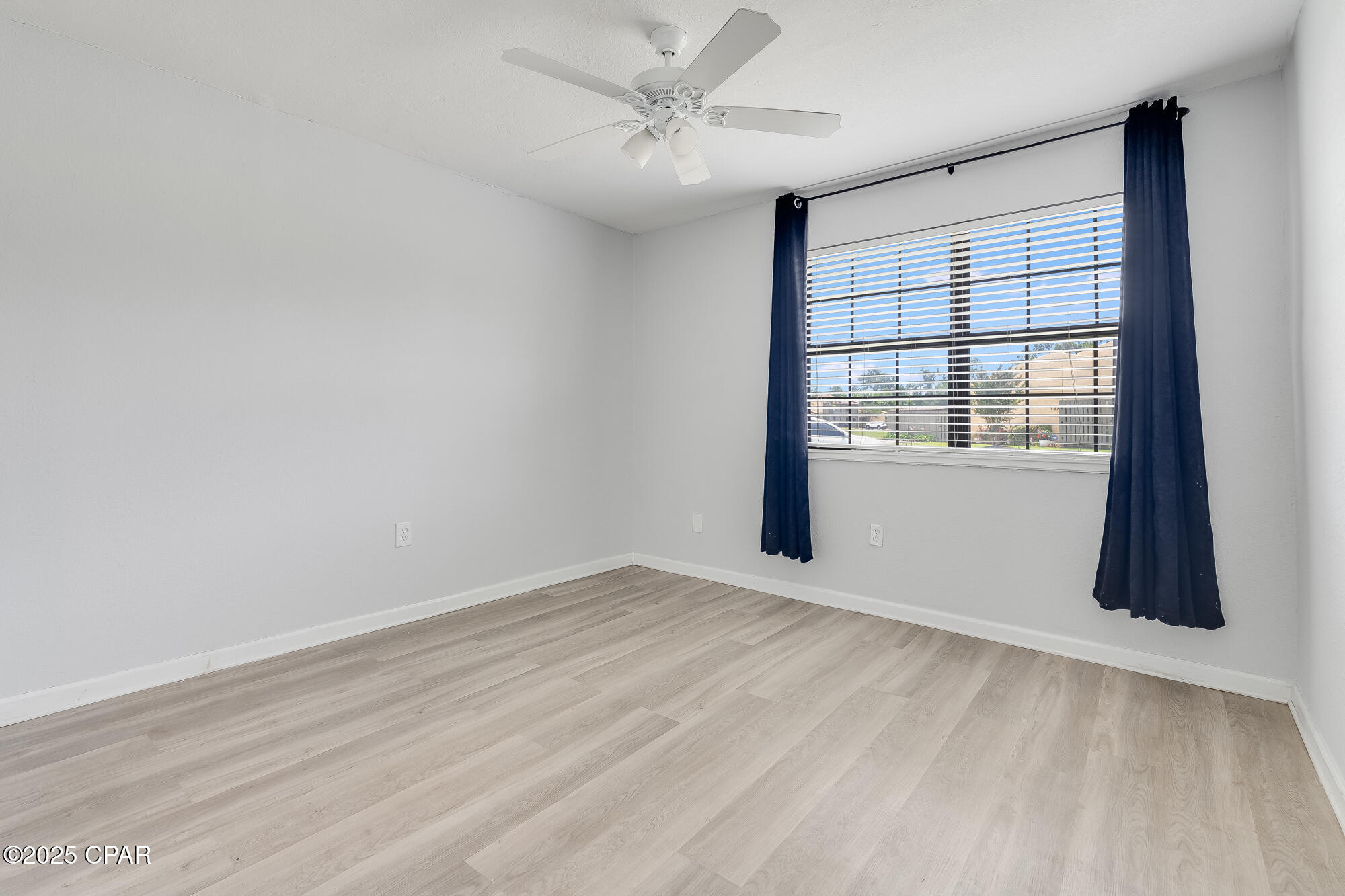 1025 W 19th Street #15D, Panama City, Florida image 28