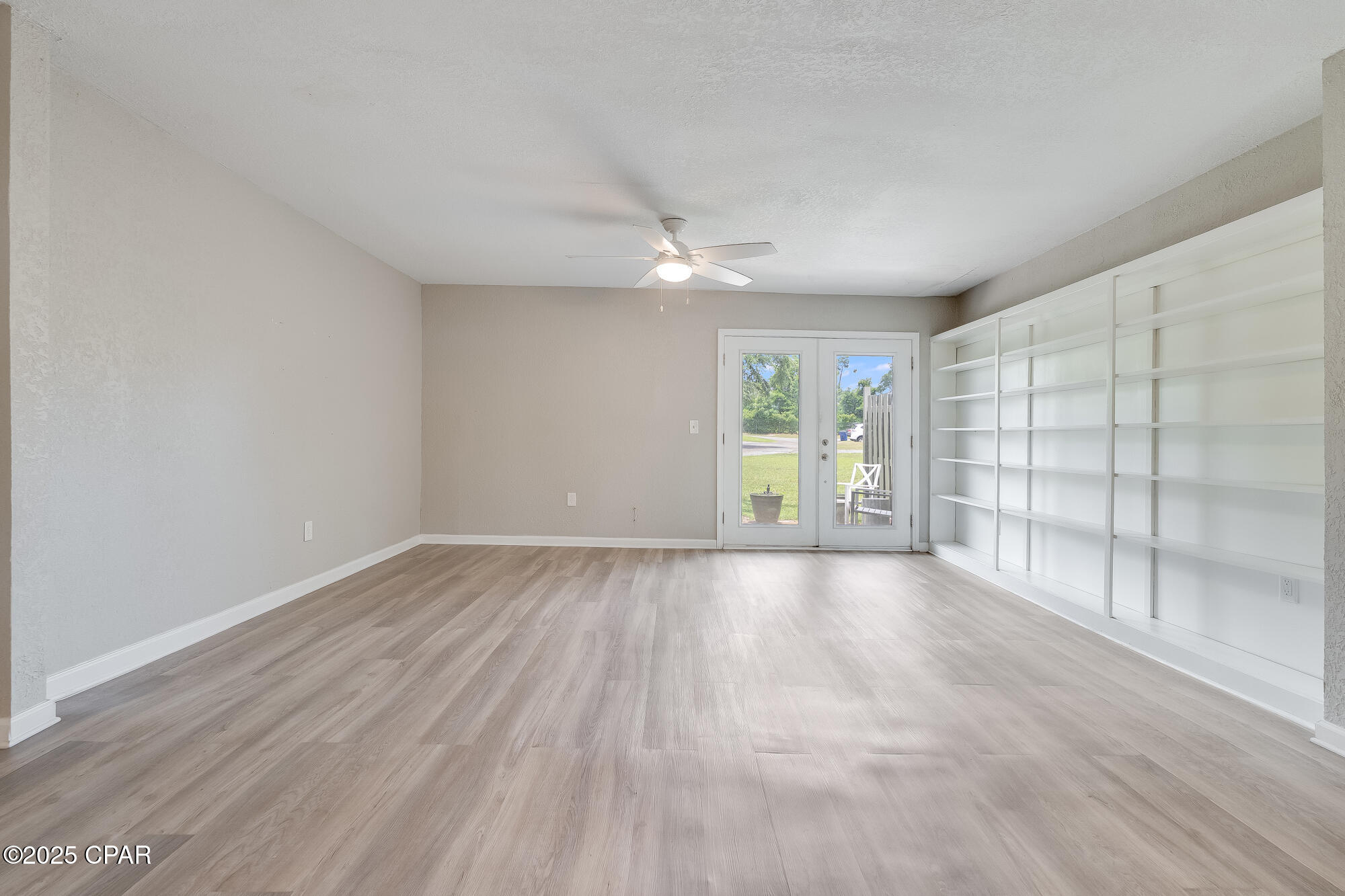1025 W 19th Street #15D, Panama City, Florida image 3