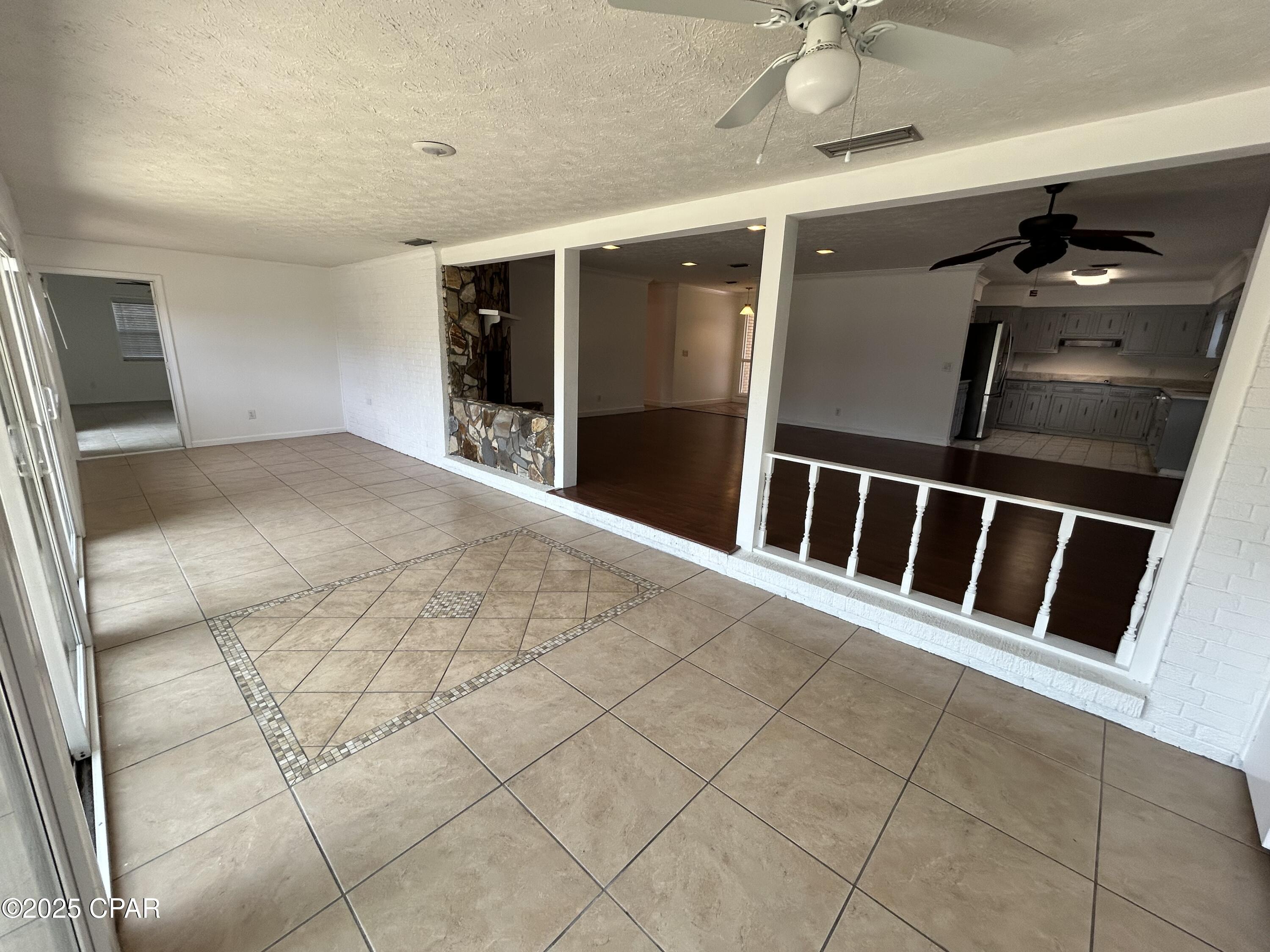 Image 11 For 205 Sunset Lane