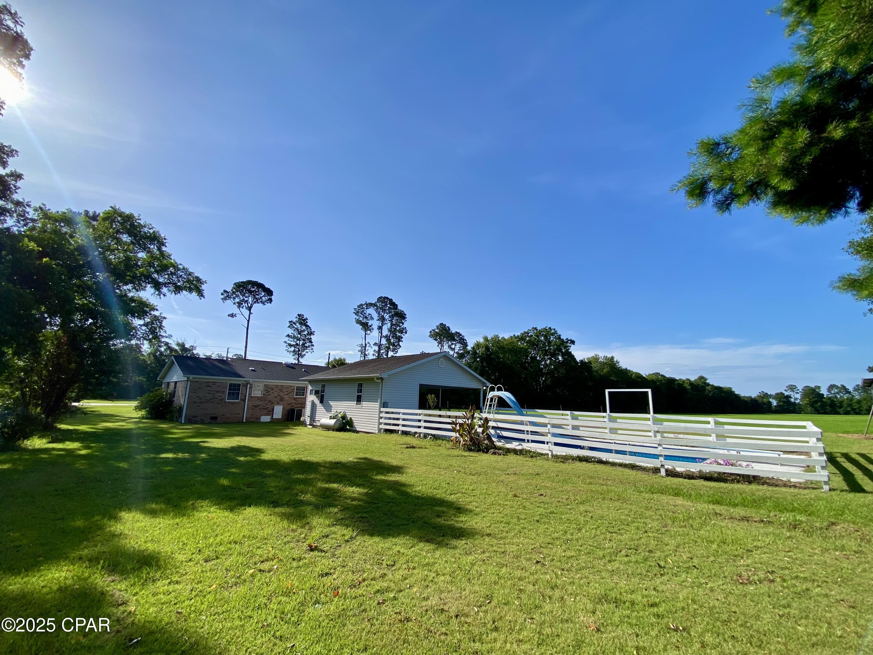 5251 10th Street, Malone, Florida image 32