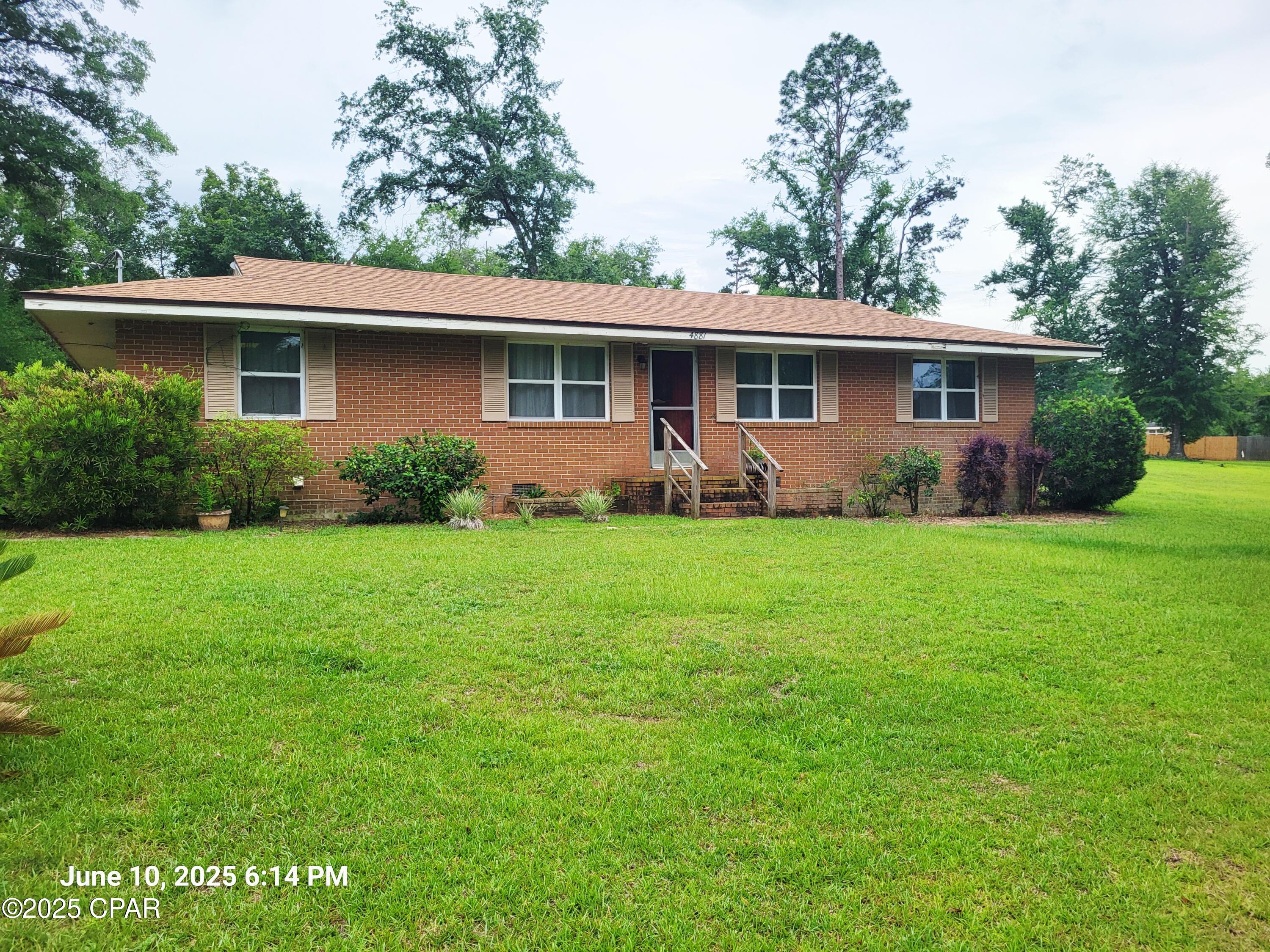 4881 Tall Pine Drive, Marianna, Florida image 1