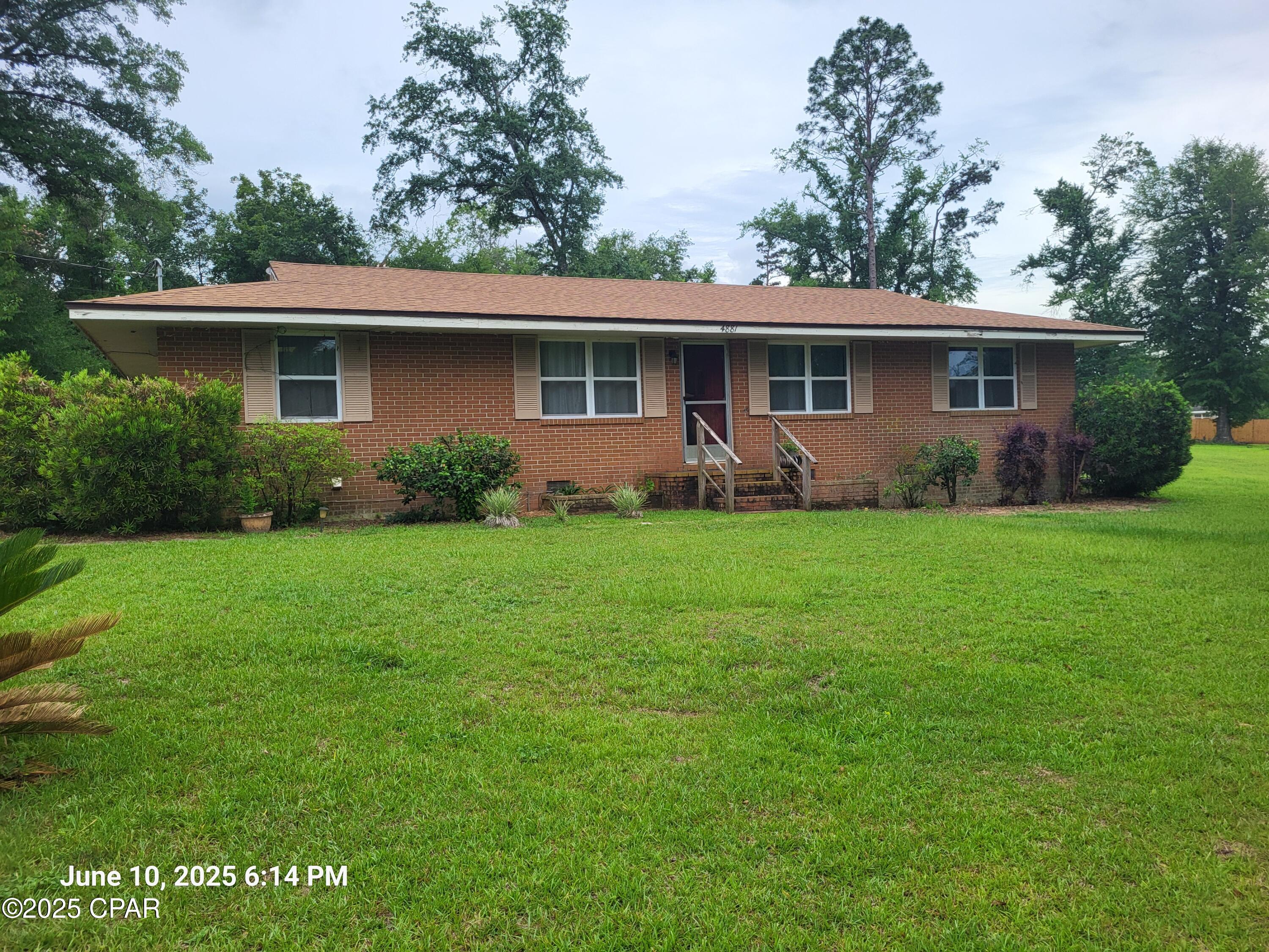 4881 Tall Pine Drive, Marianna, Florida image 3