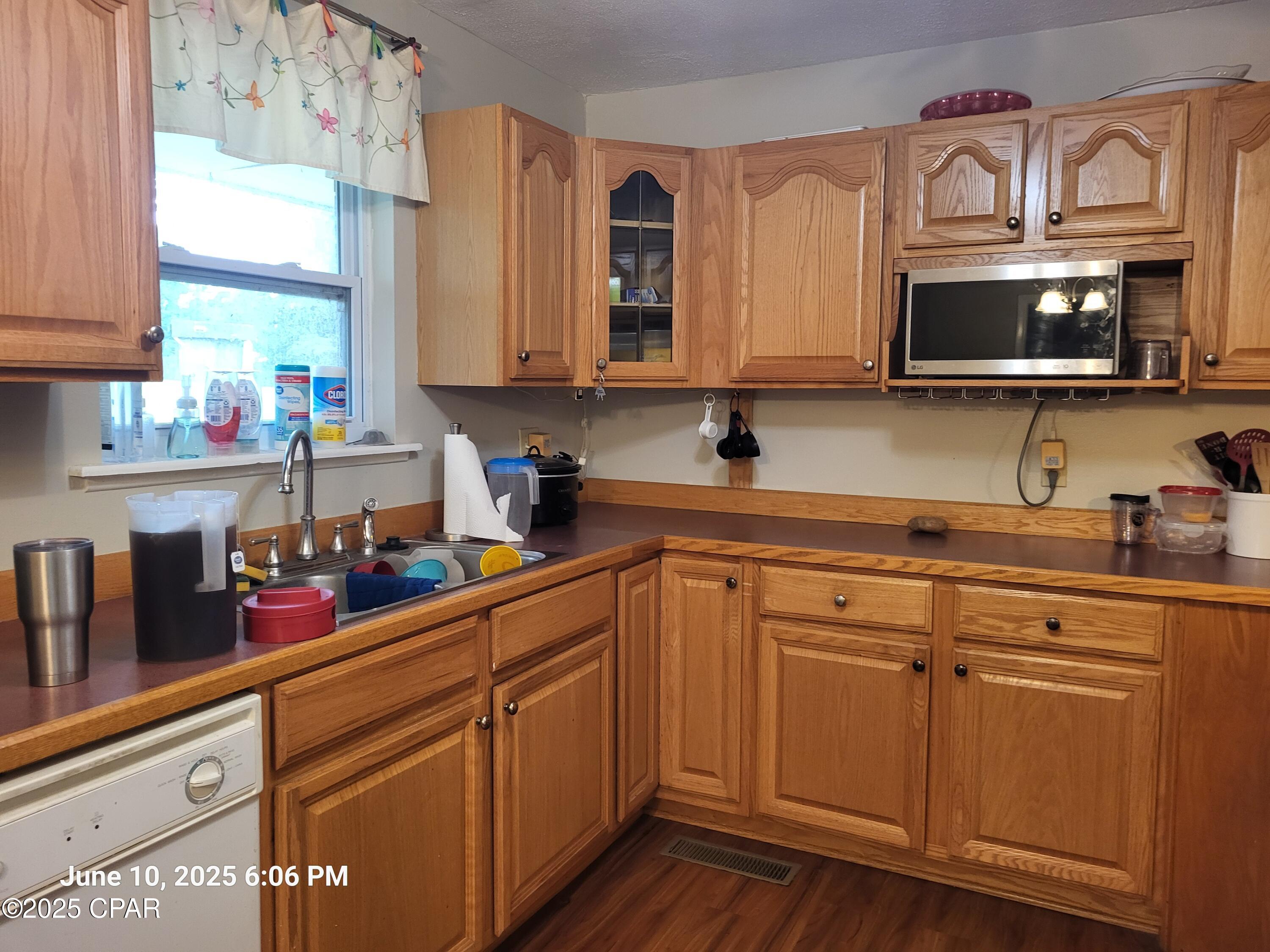 Image 9 For 4881 Tall Pine Drive