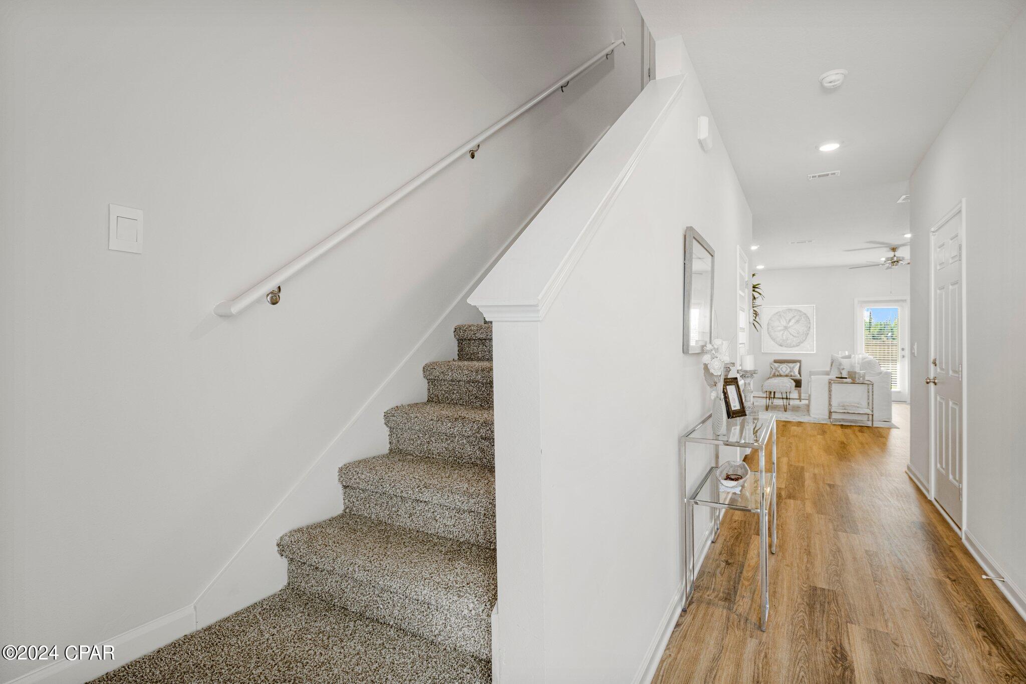 Listing photo id 6 for 1704 Jakes Drive