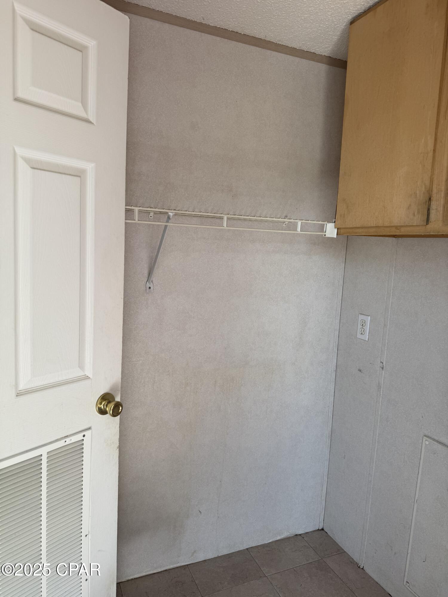 6514 Rogers Drive, Youngstown, Florida image 13