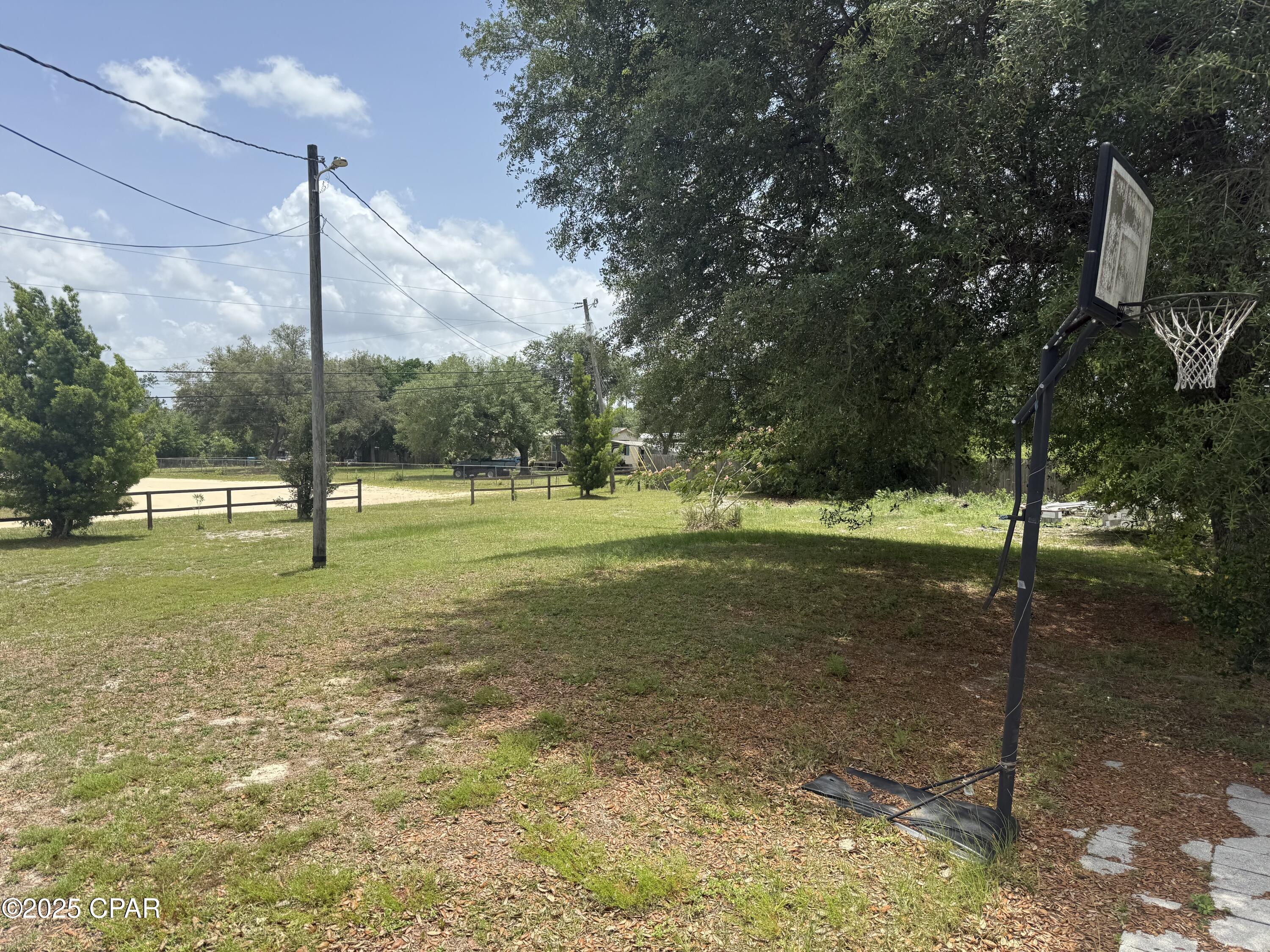 6514 Rogers Drive, Youngstown, Florida image 4