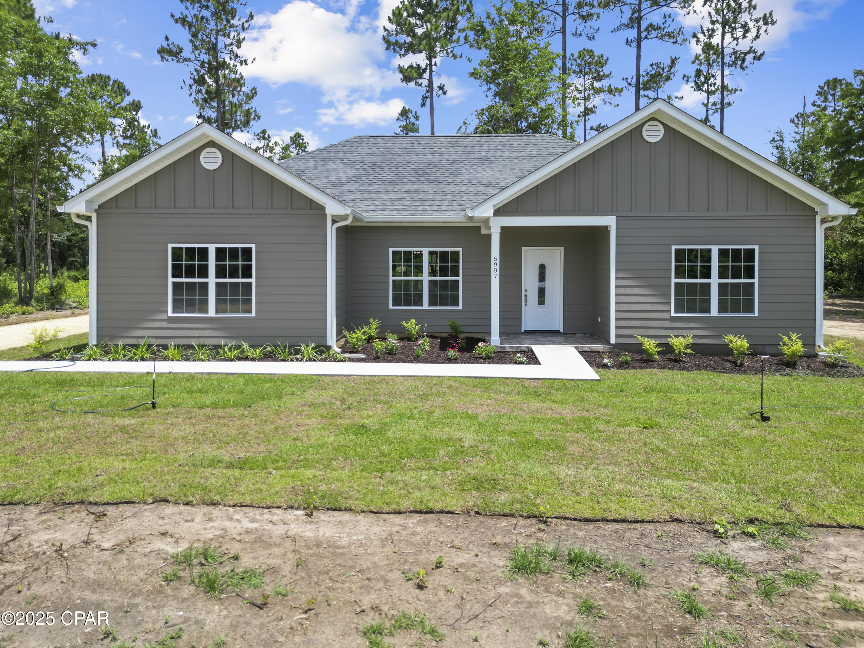 5987 Cross Country Boulevard, Marianna, Florida image 1