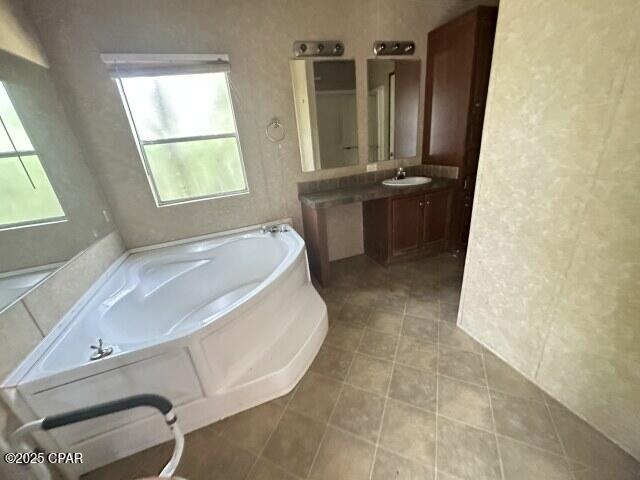 7925 Heron Lane, Youngstown, Florida image 19