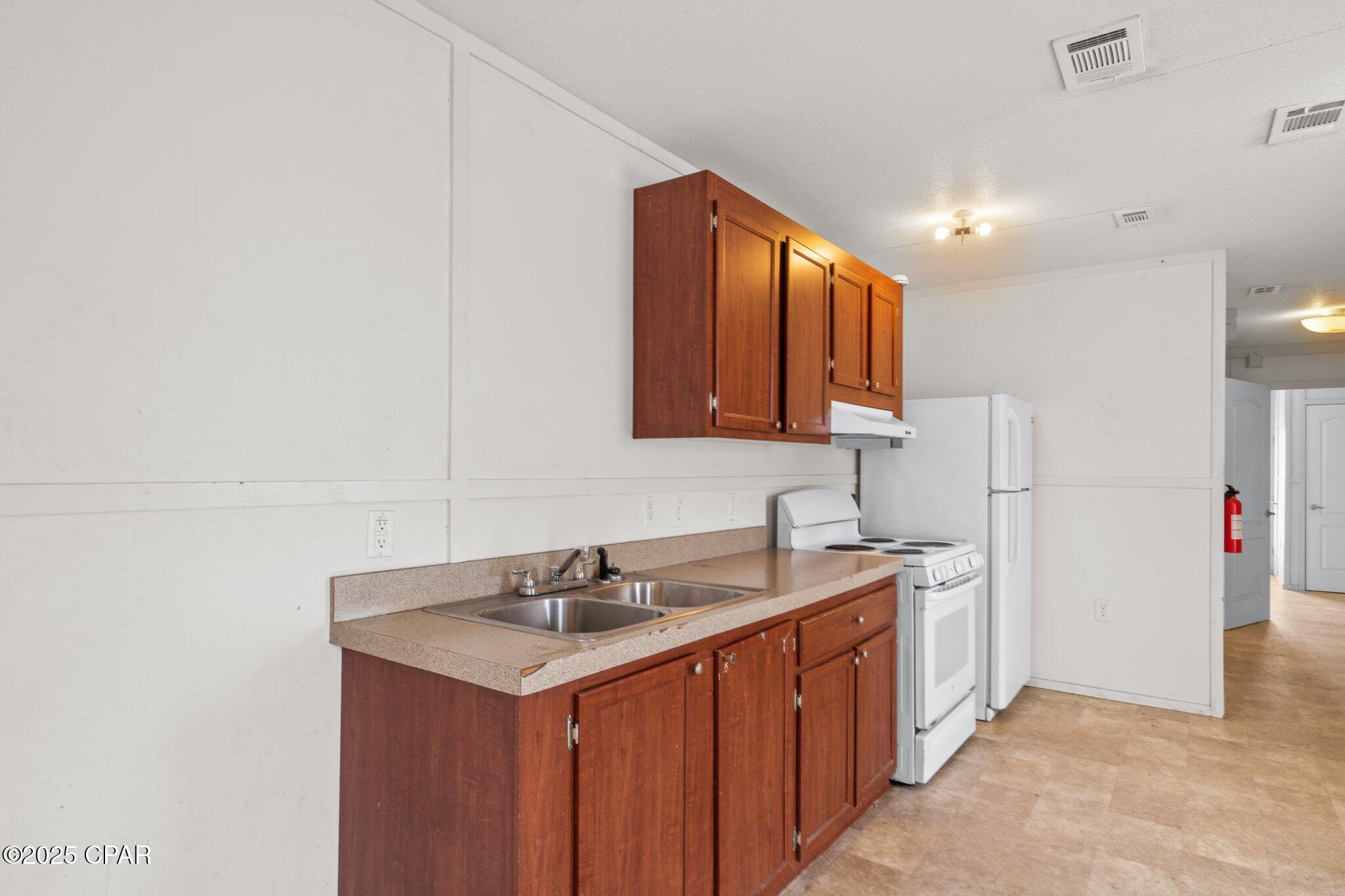 1329 Transmitter Road Road, Panama City, Florida image 9