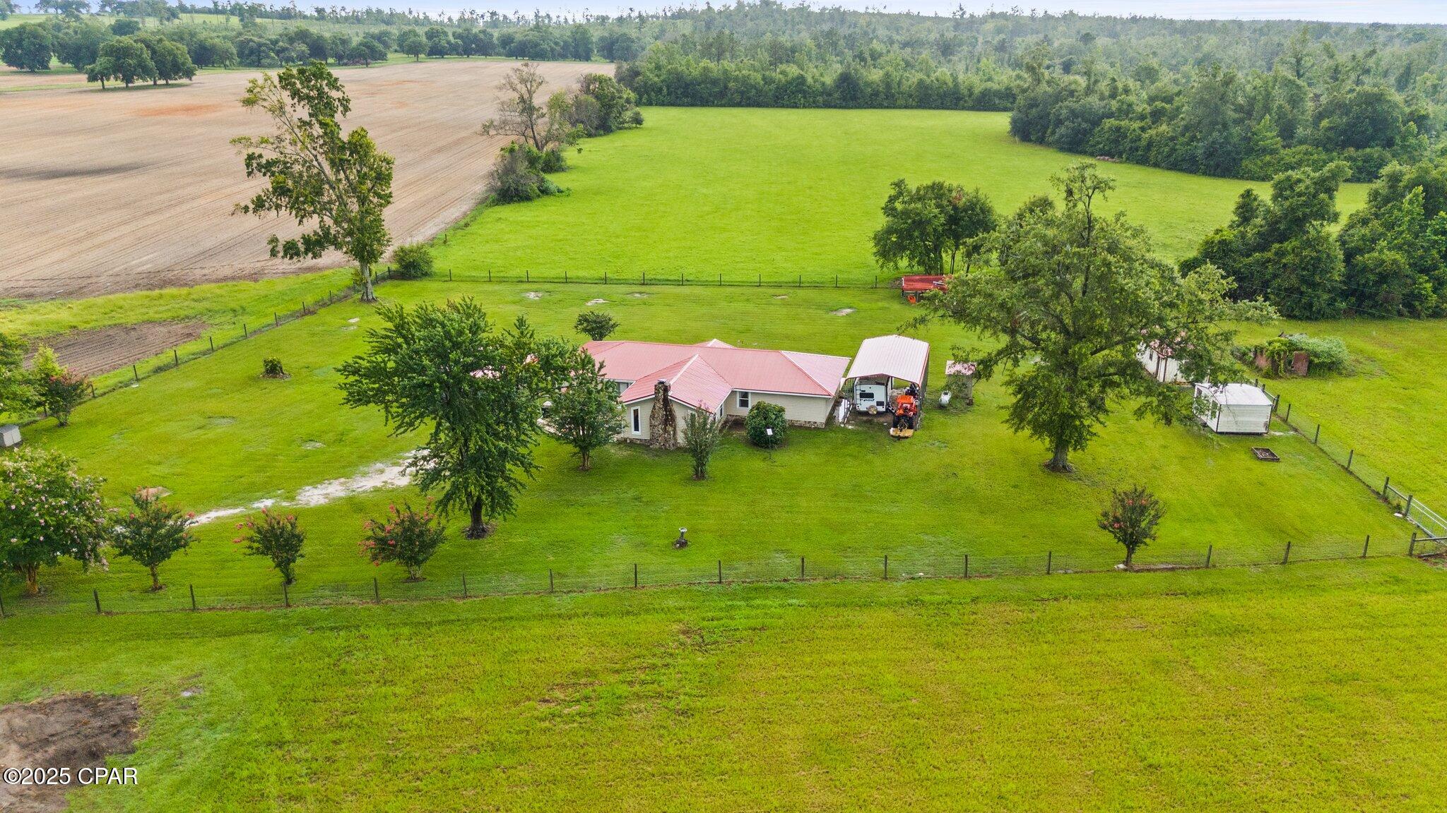 3789 Laramore Road, Marianna, Florida image 2