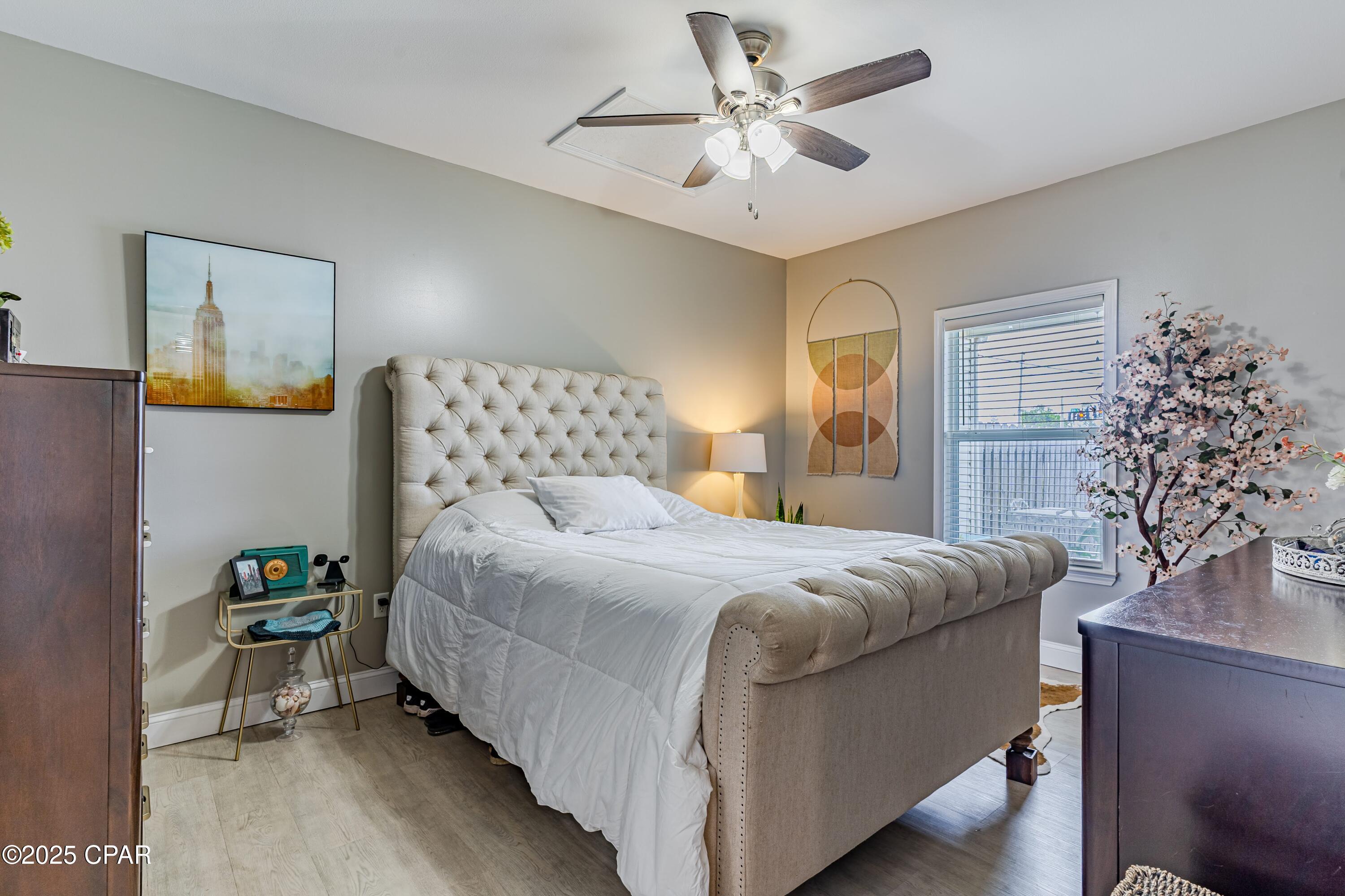 Image 9 For 1131 Balboa Avenue B