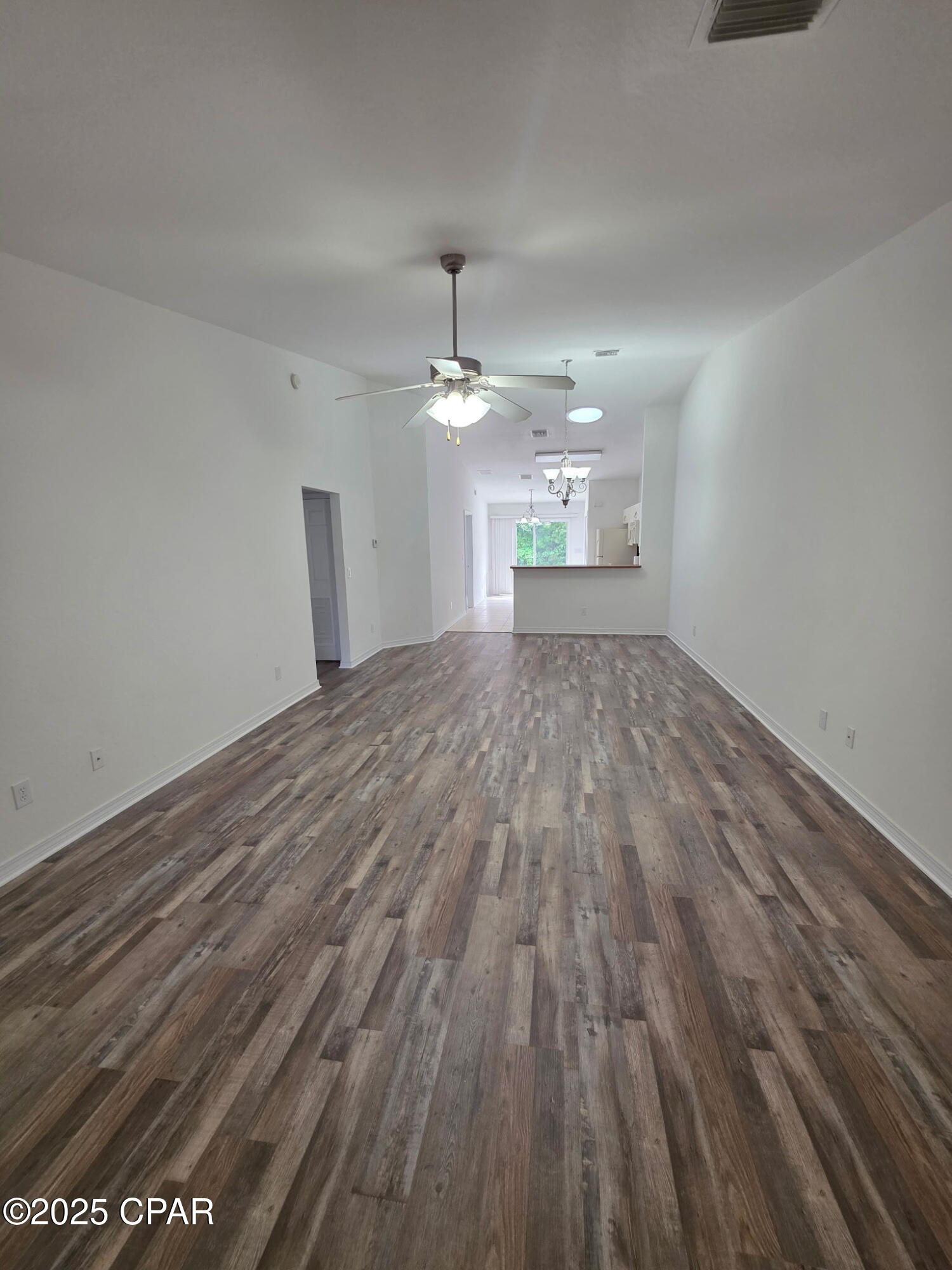 Image 2 For 3046 Meadow Street