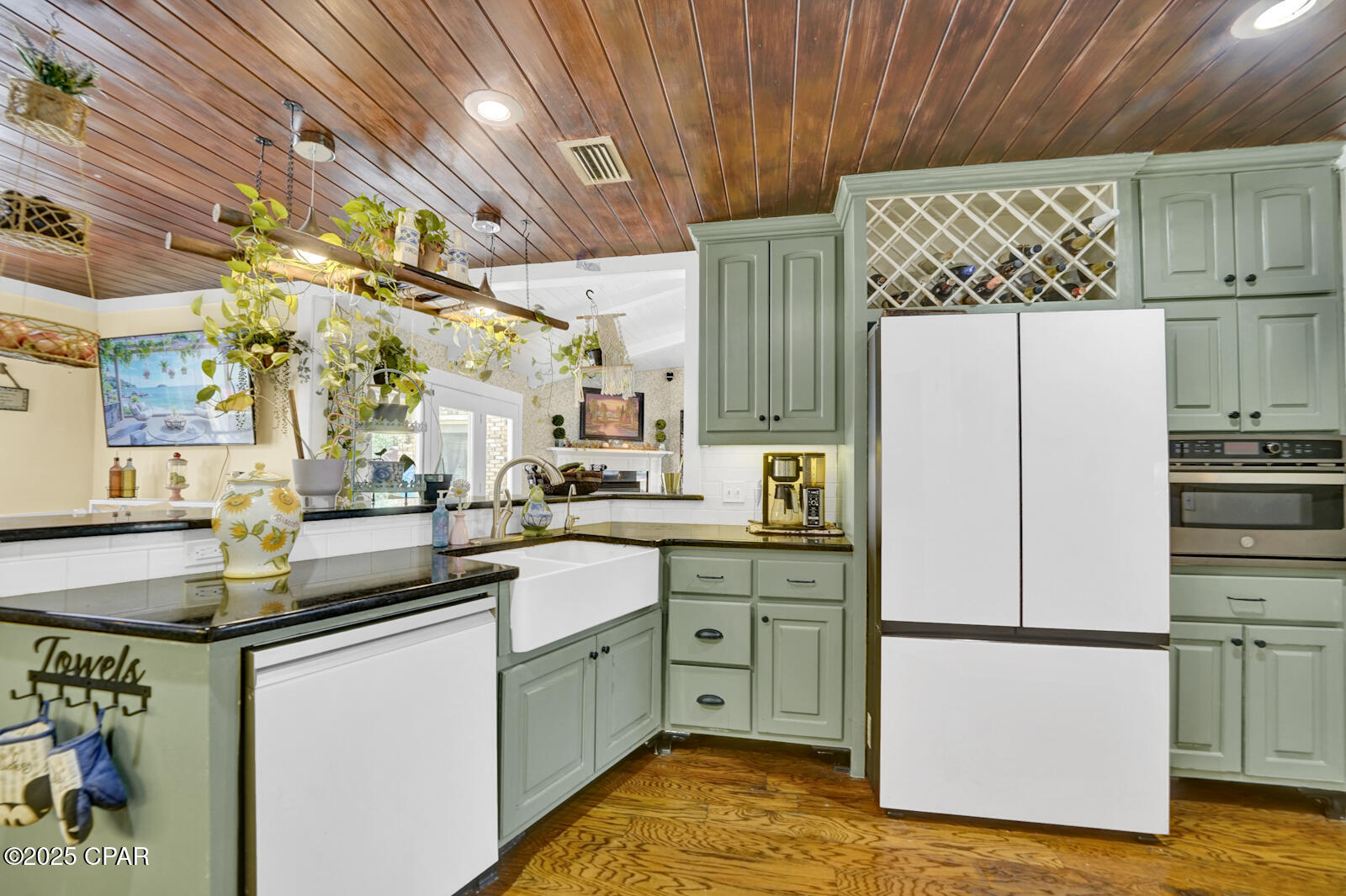 Image 11 For 2844 Longleaf Road