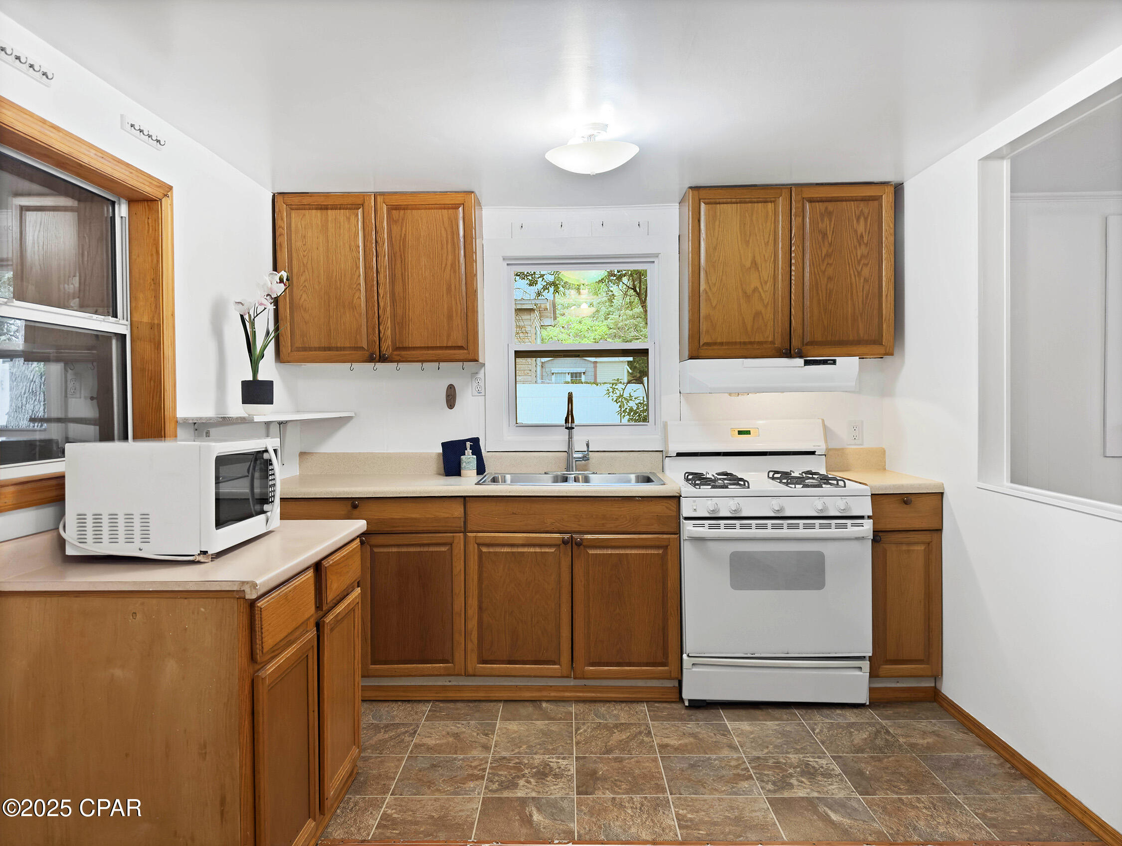 644 Maddox Street, Port St. Joe, Florida image 6