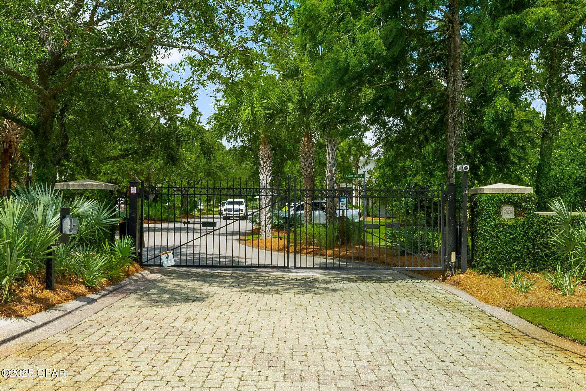 5226 Kingston Circle, Panama City, Florida image 2