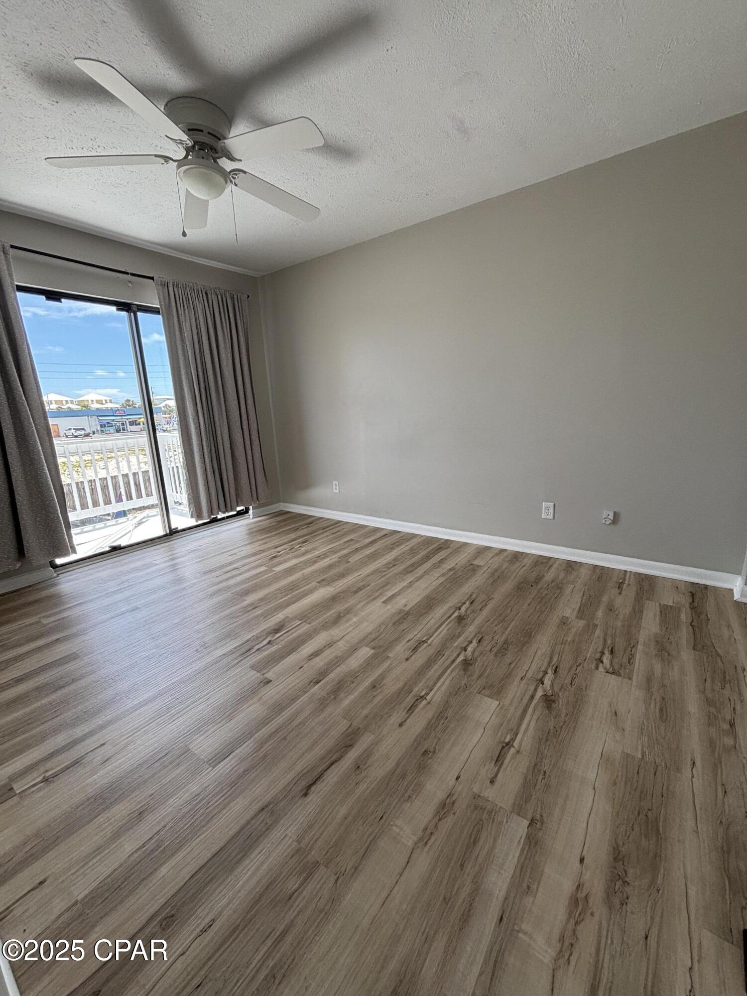 Image 6 For 8003 Beach Drive B