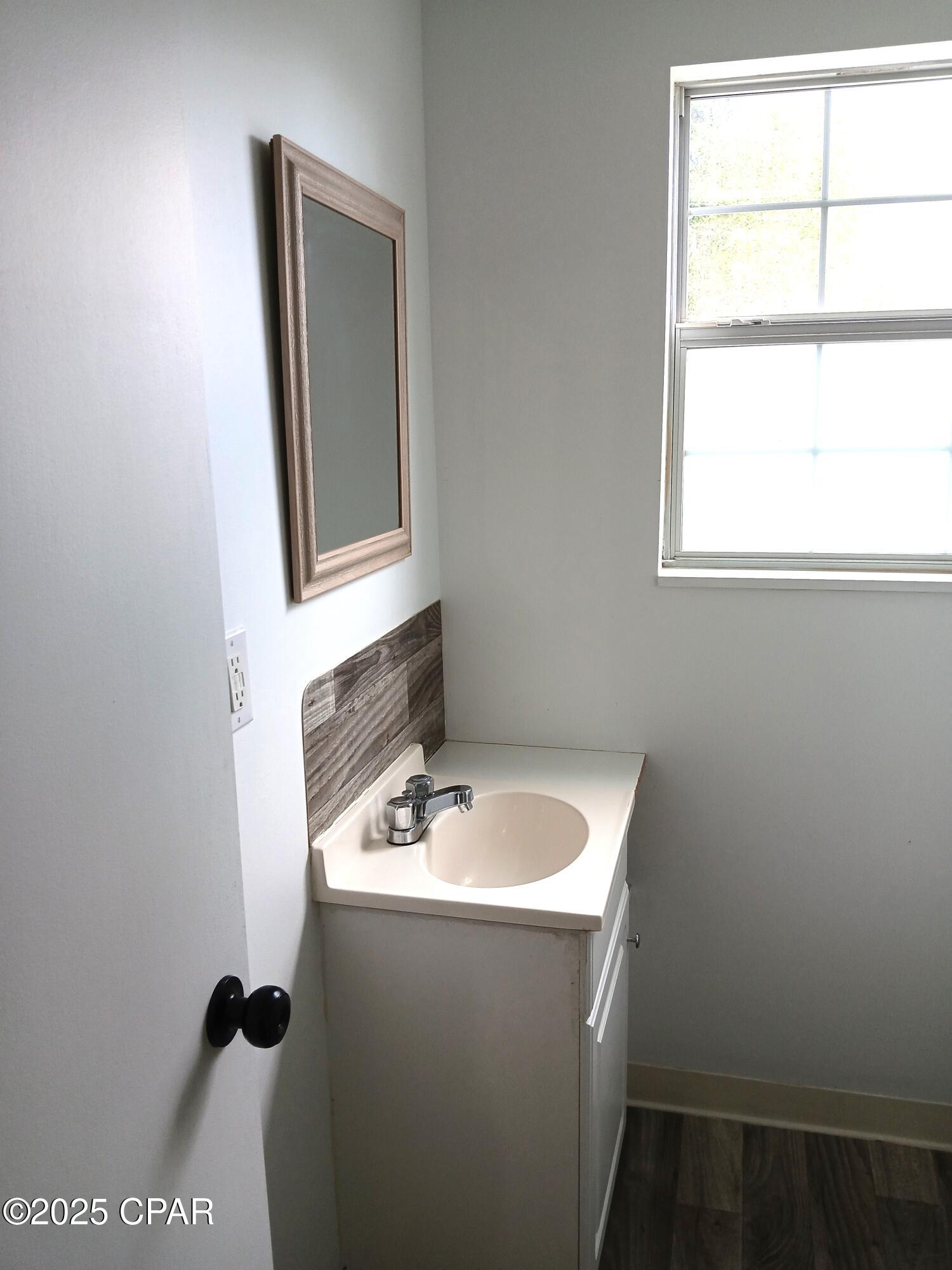 1102 Highlands Circle, Alford, Florida image 12