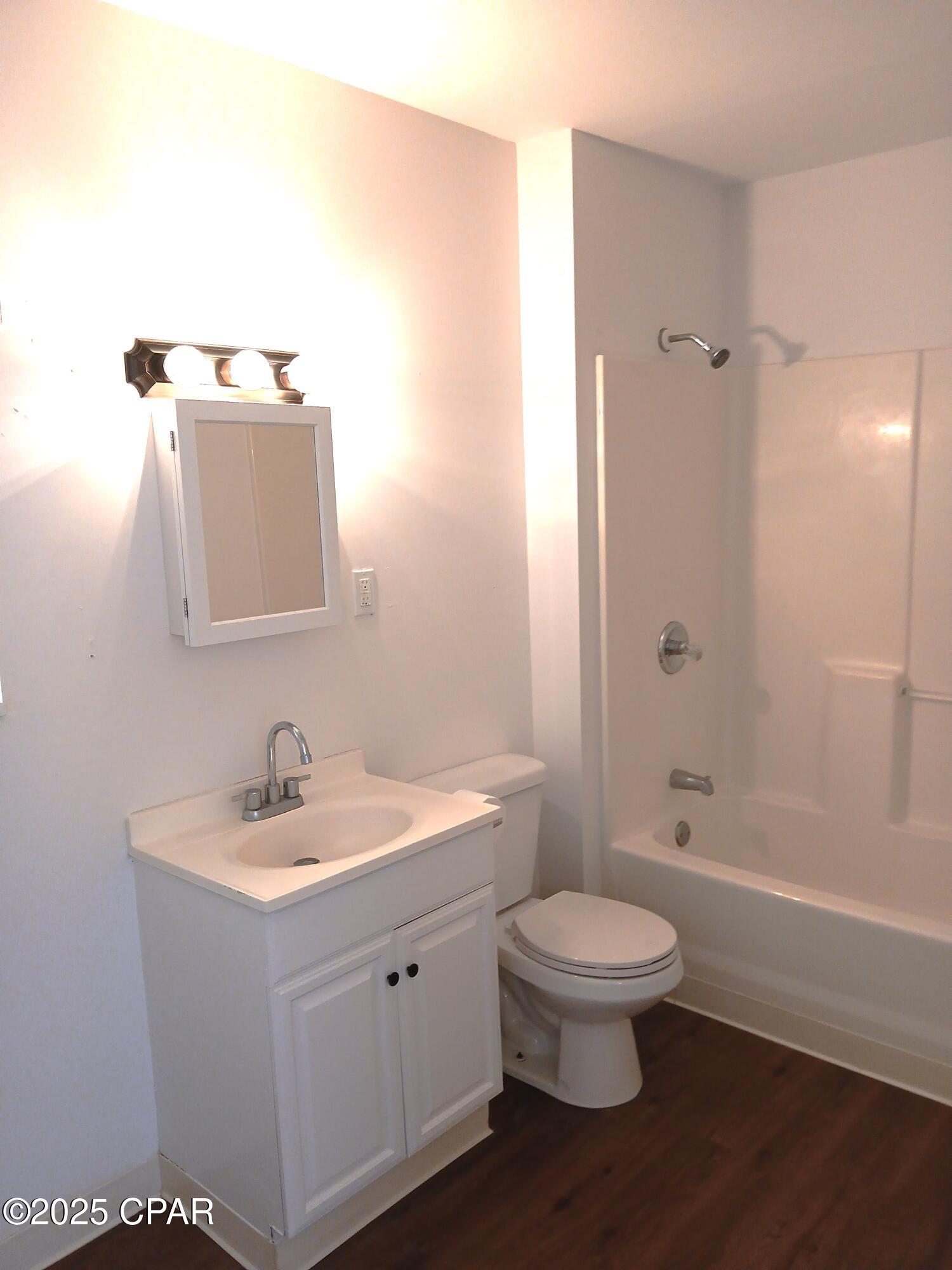 1102 Highlands Circle, Alford, Florida image 14