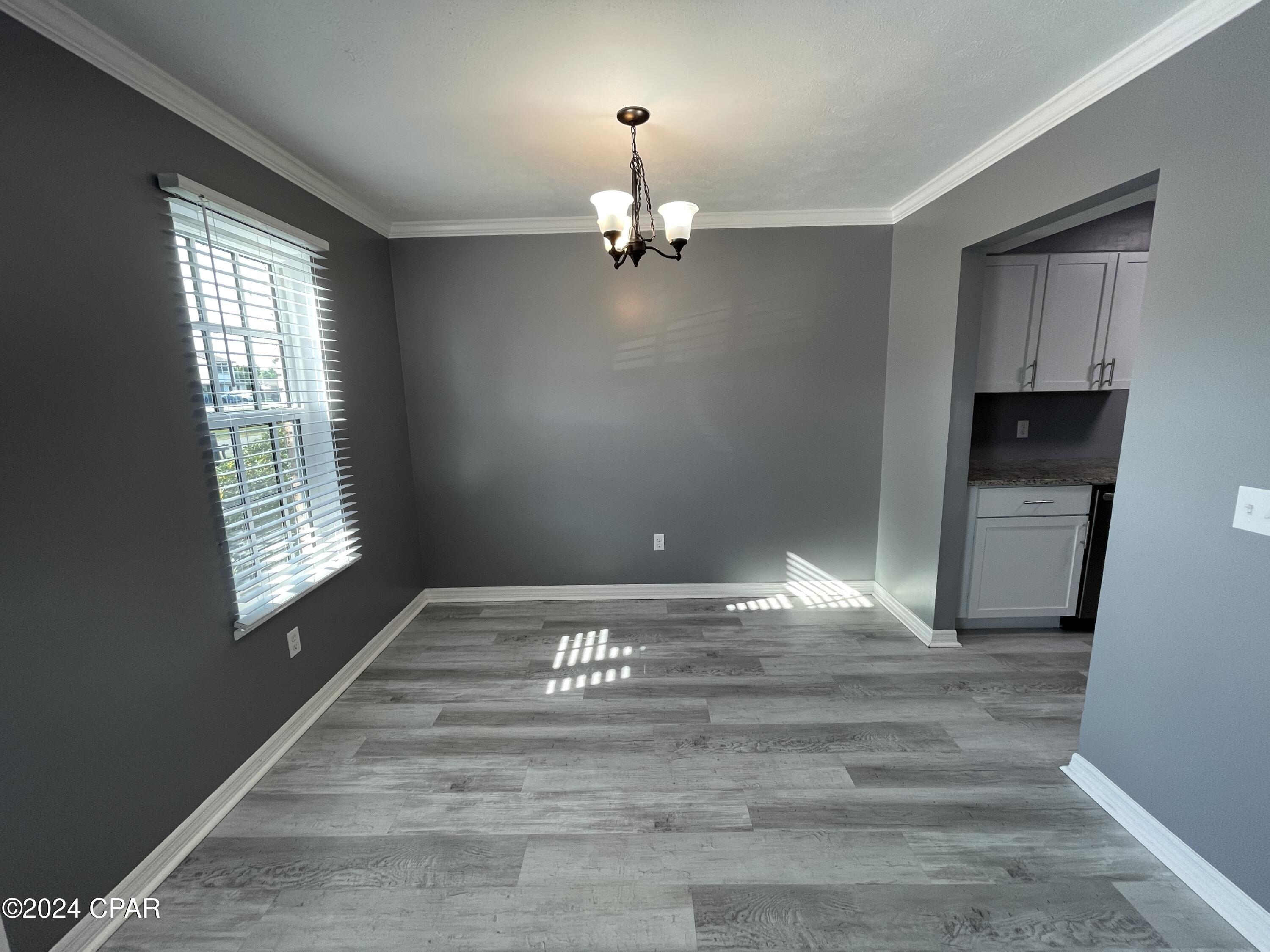 Image 4 For 127 Parker Village Circle