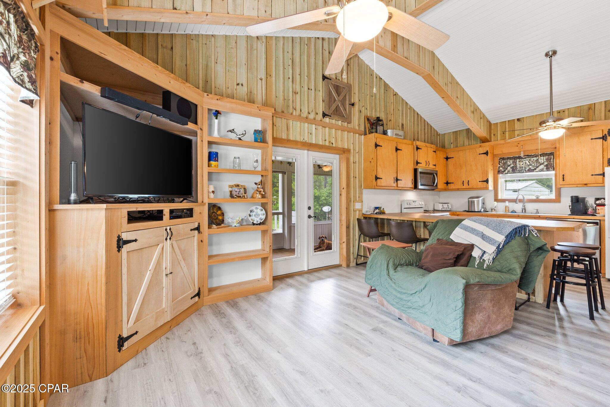 674 Bryant Landing Road, Wewahitchka, Florida image 11