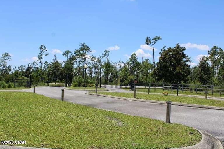 25 Aster Circle, Marianna, Florida image 2