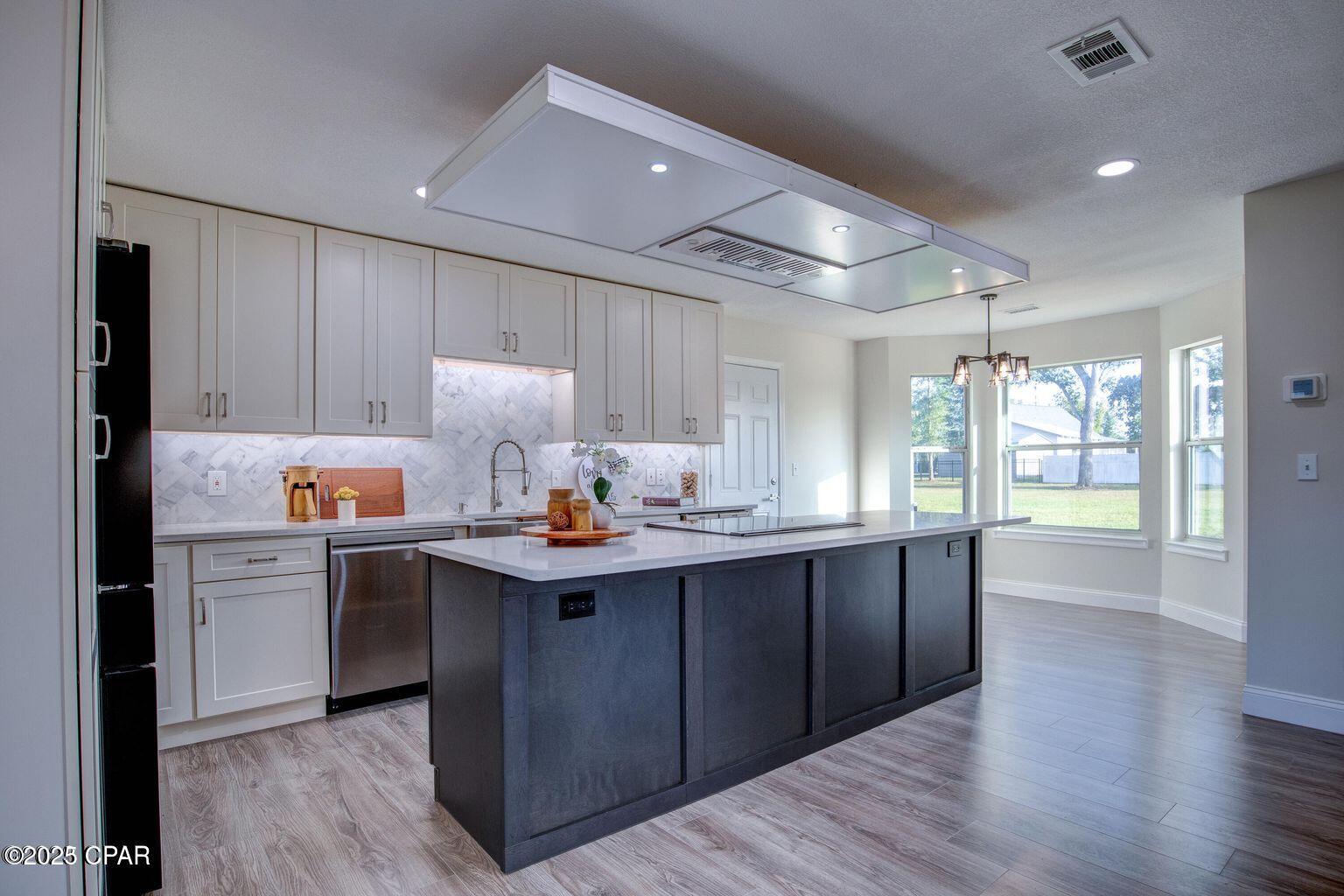 4205 Deerpoint Lake Drive, Panama City, Florida image 7