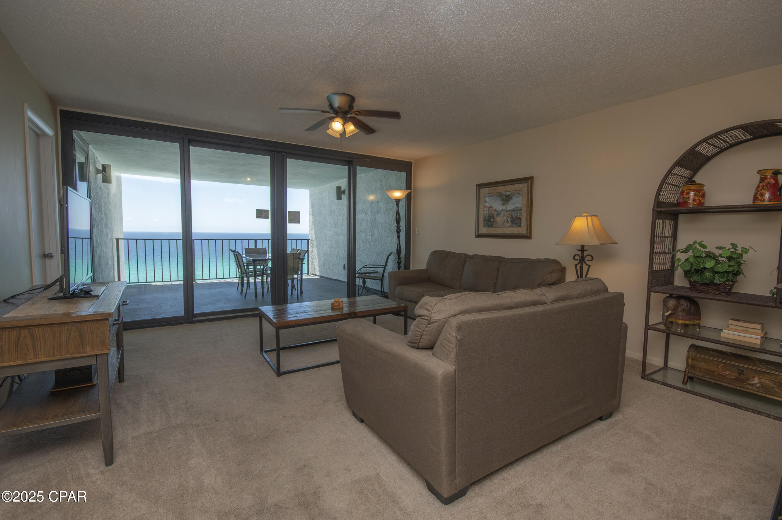 Image 8 For 6201 Thomas Drive 1005