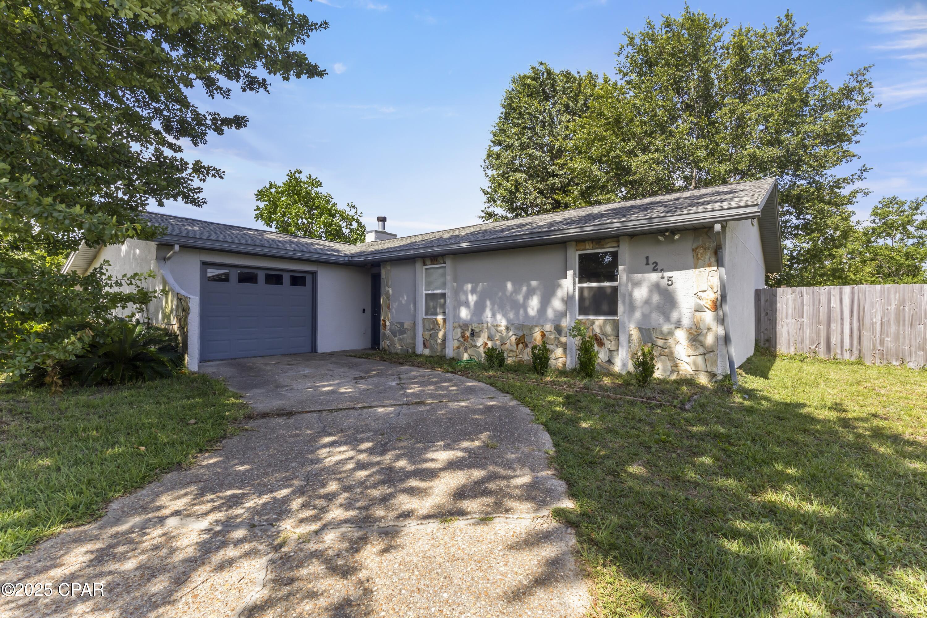 1215 Tammy Lane, Panama City, Florida image 4