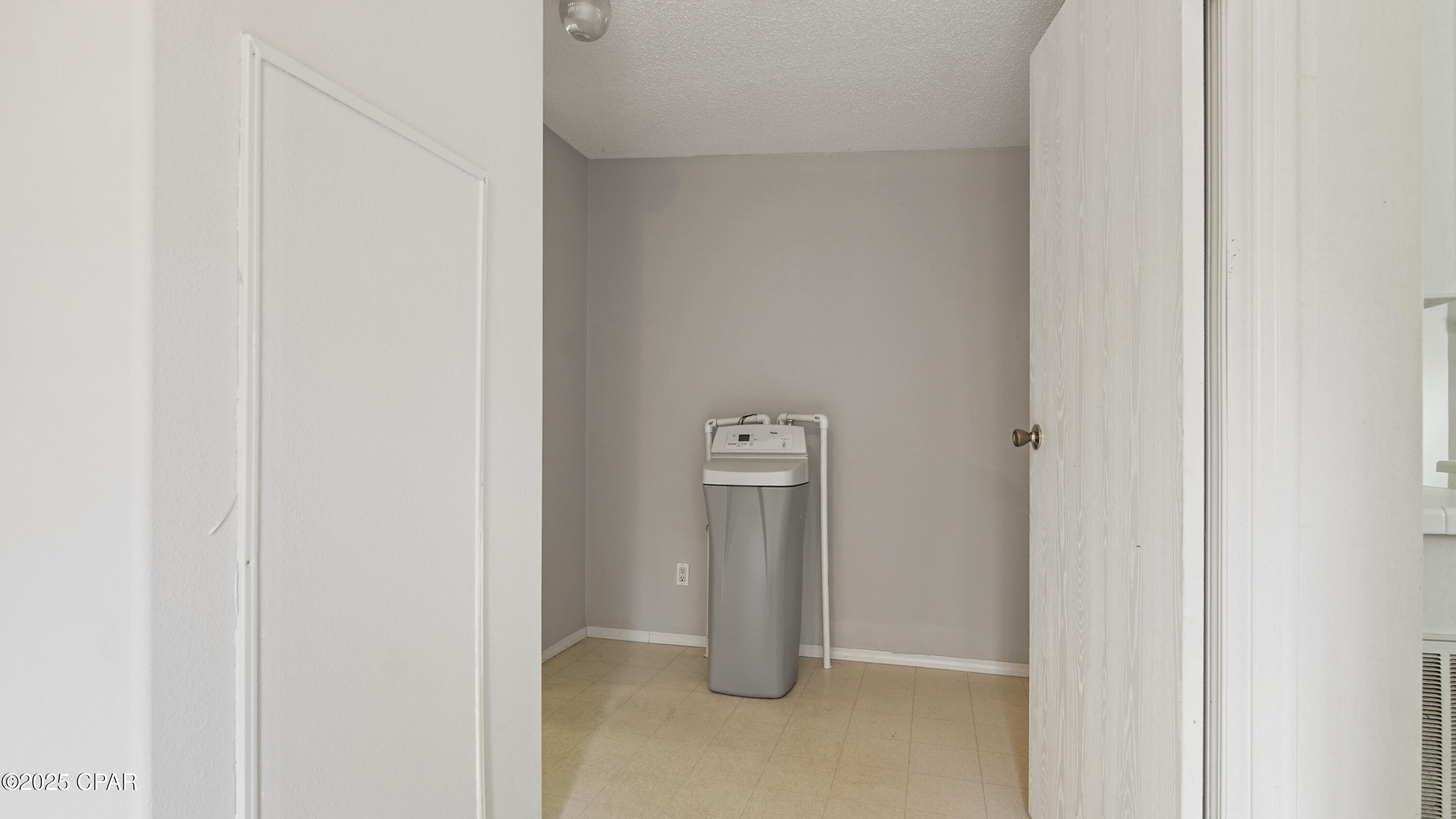12434 Clear Creek Road, Youngstown, Florida image 31
