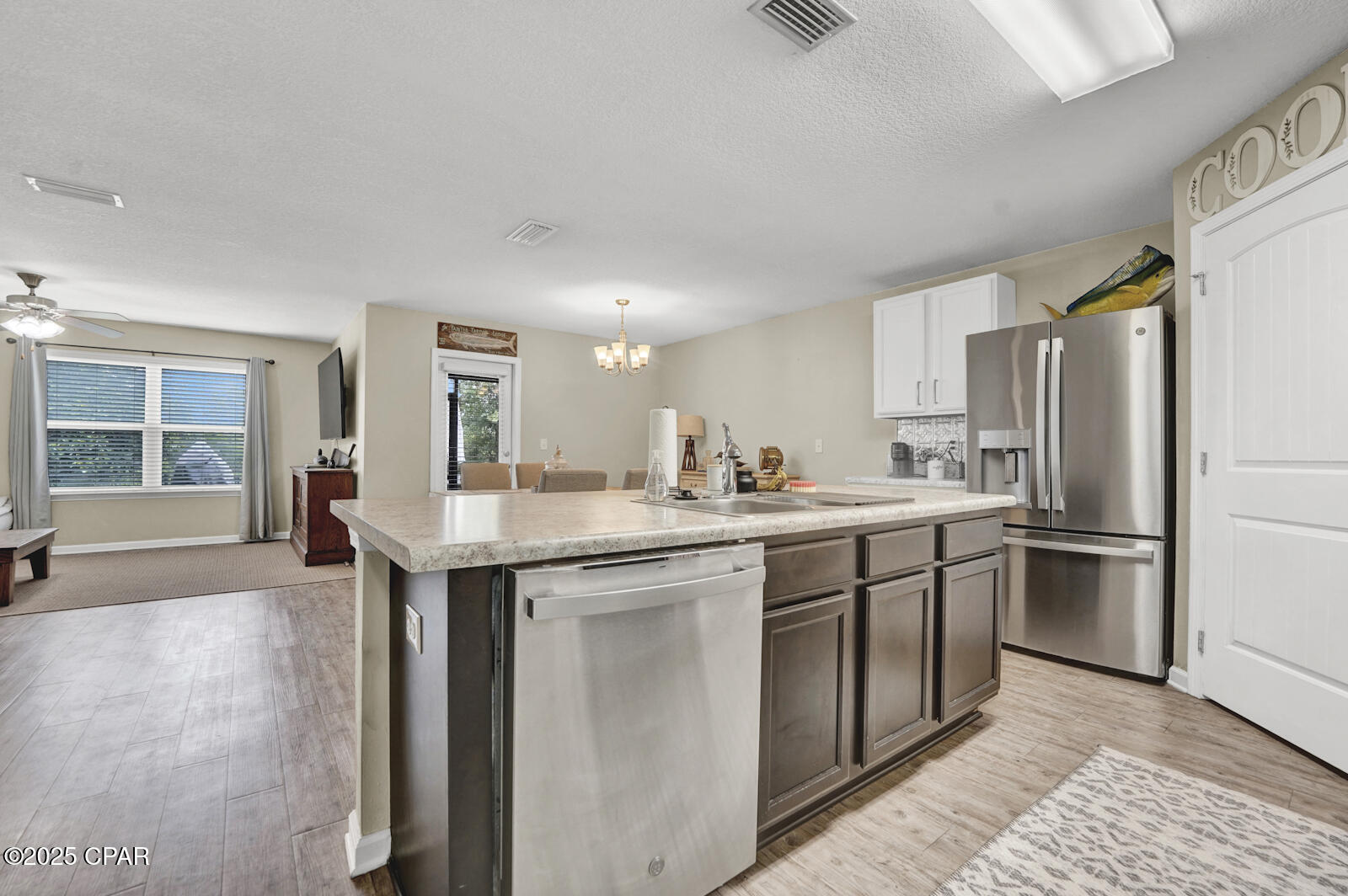 Image 3 For 7121 Riverbrooke Street