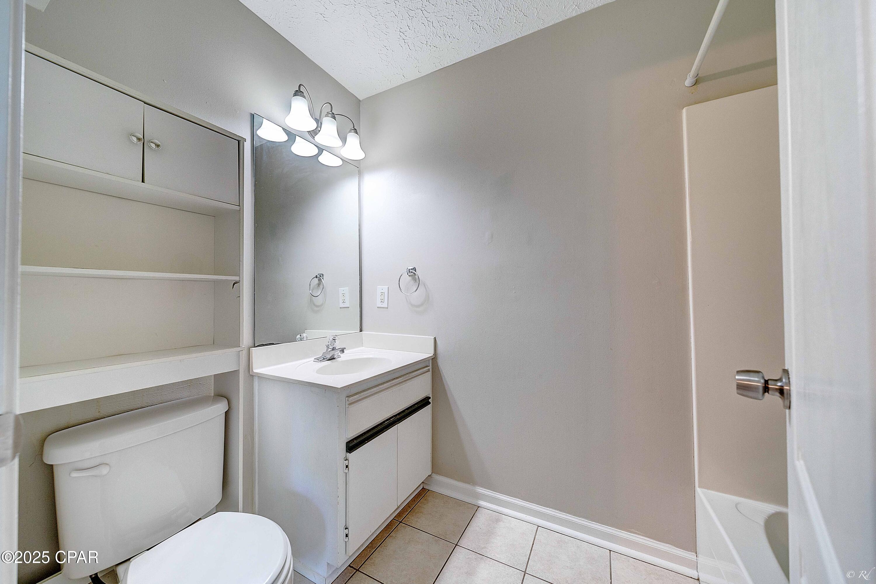 Image 16 For 815 Premier Drive