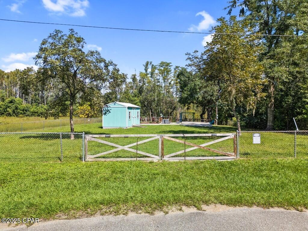 139 Bob Little Drive, Wewahitchka, Florida image 2