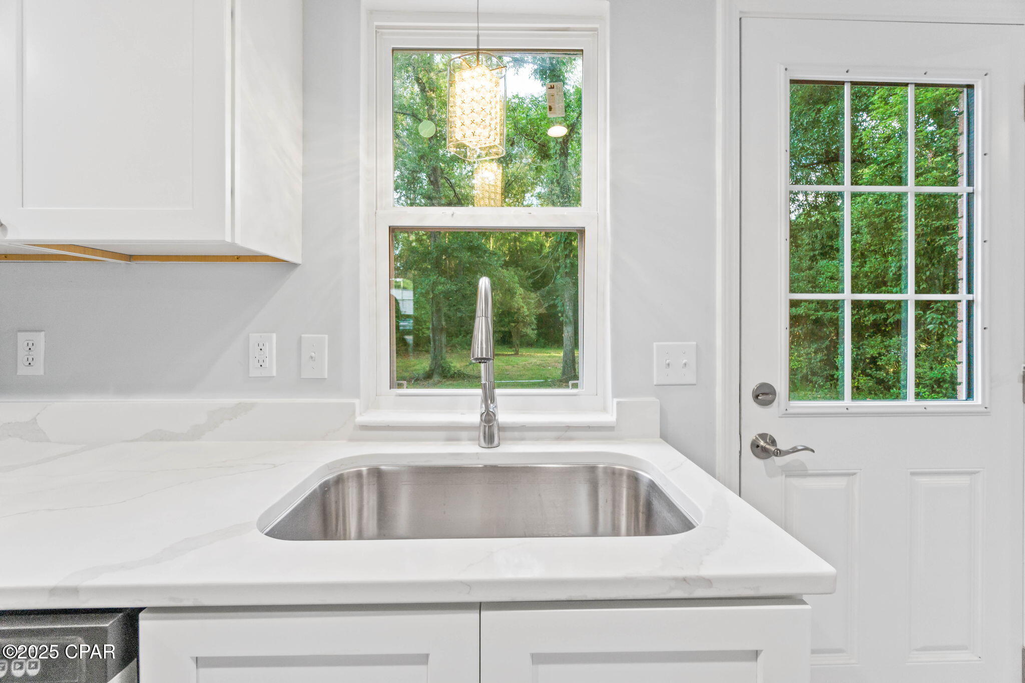 1001 White Avenue, Graceville, Florida image 13