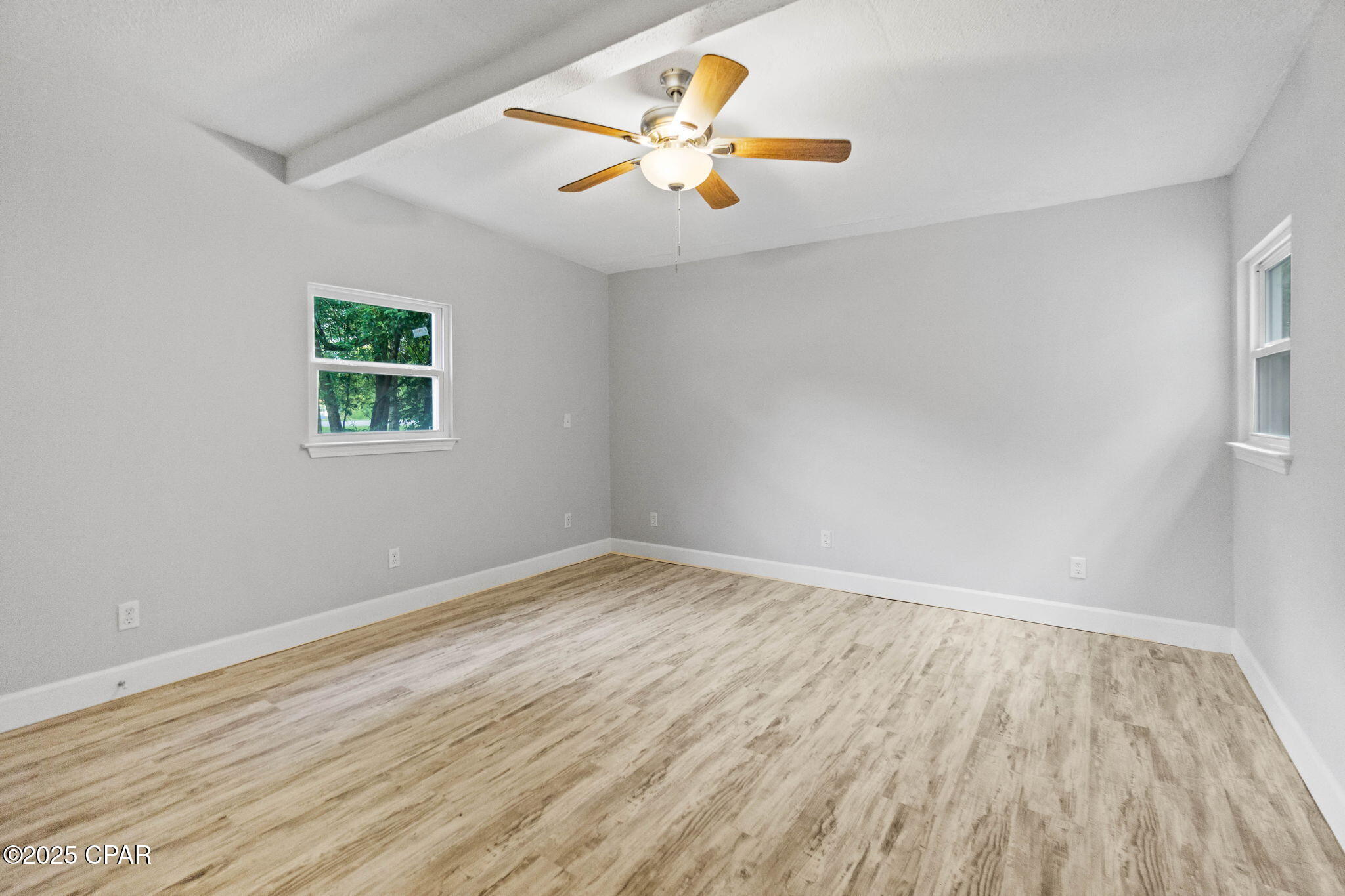 Image 9 For 1001 White Avenue