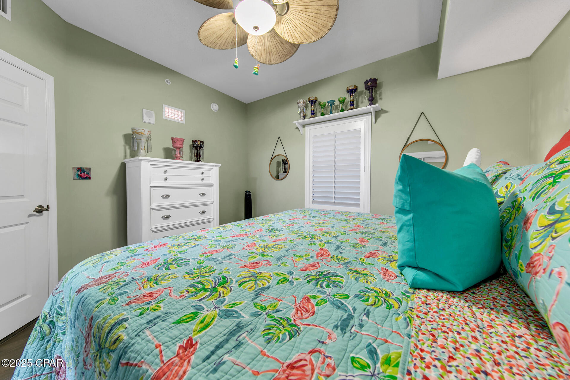 Image 16 For 5115 Gulf Drive 1702