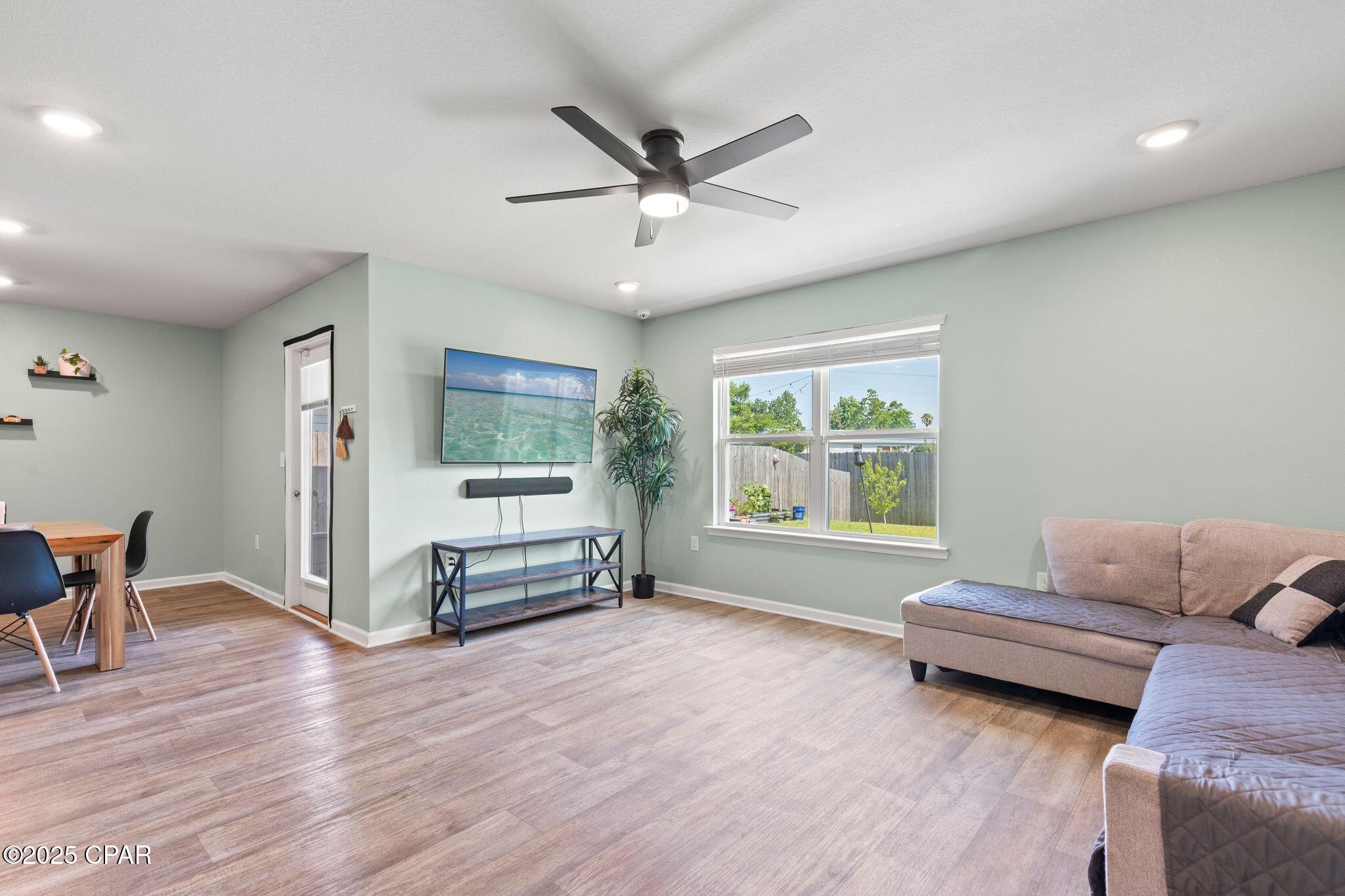 7229 Ellie B, Panama City, Florida image 11
