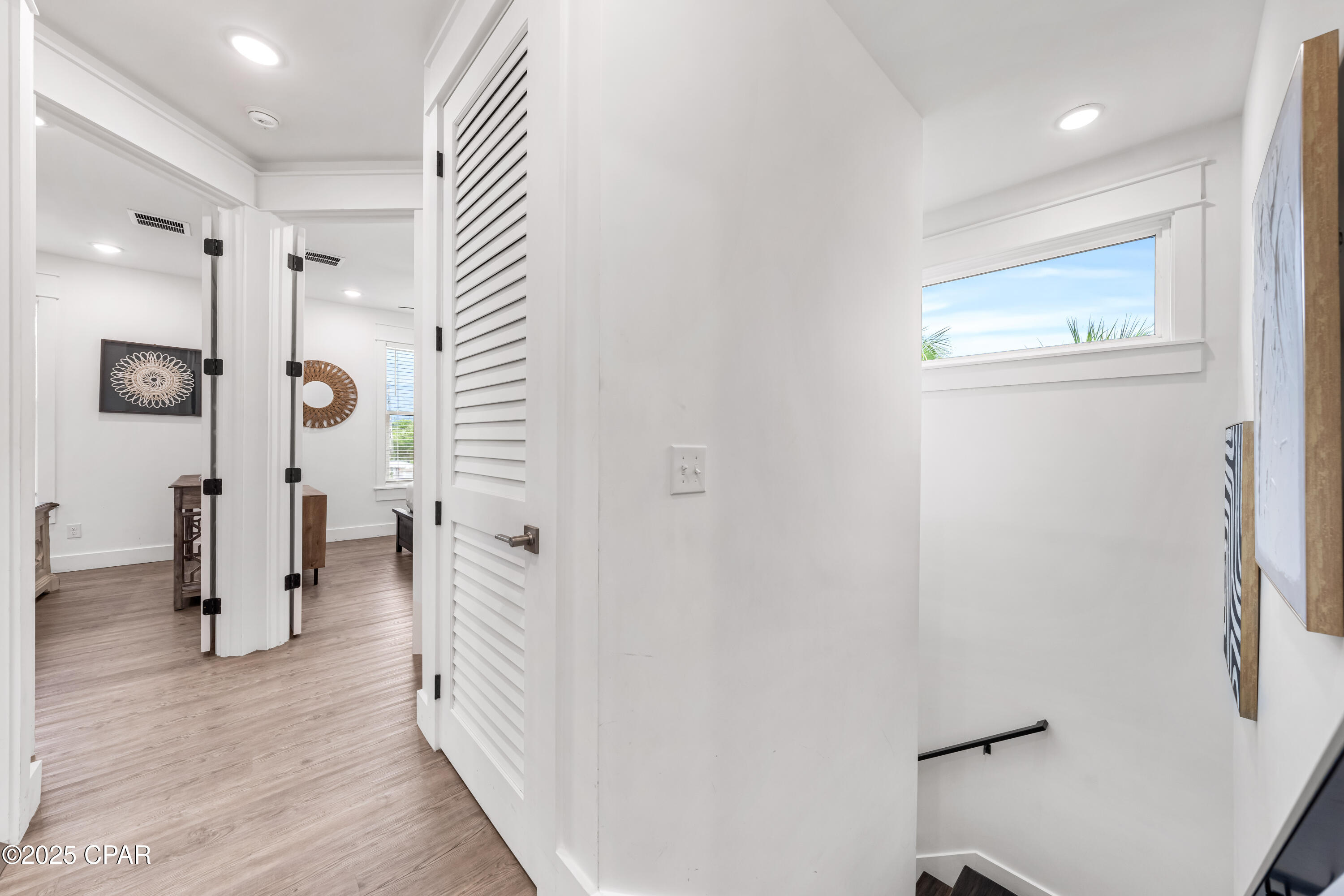 Listing photo id 58 for 318 El Prado Place Place