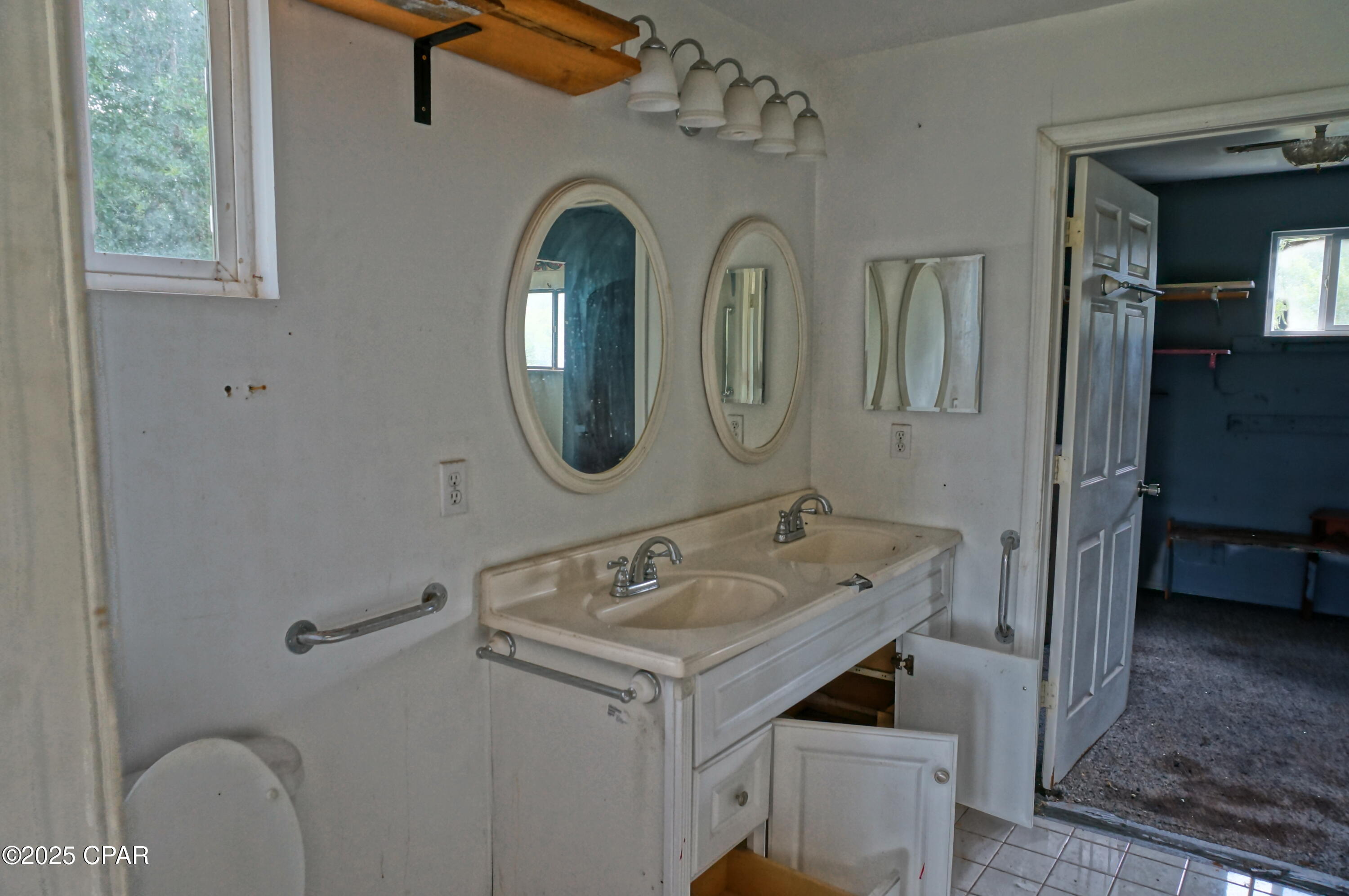 1025 Edison Avenue, Alford, Florida image 12