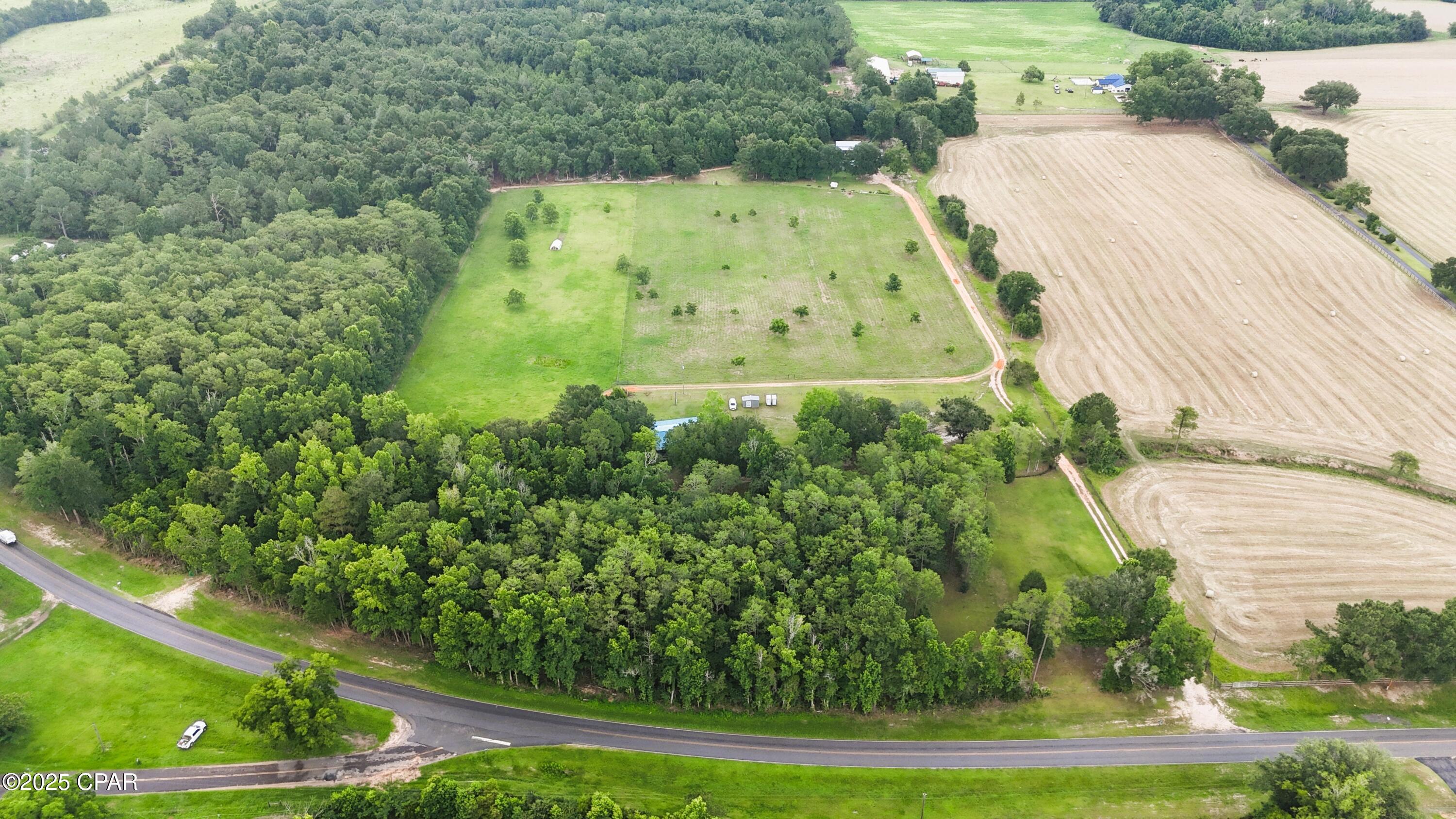 1525 Pioneer Road, Chipley, Florida image 3