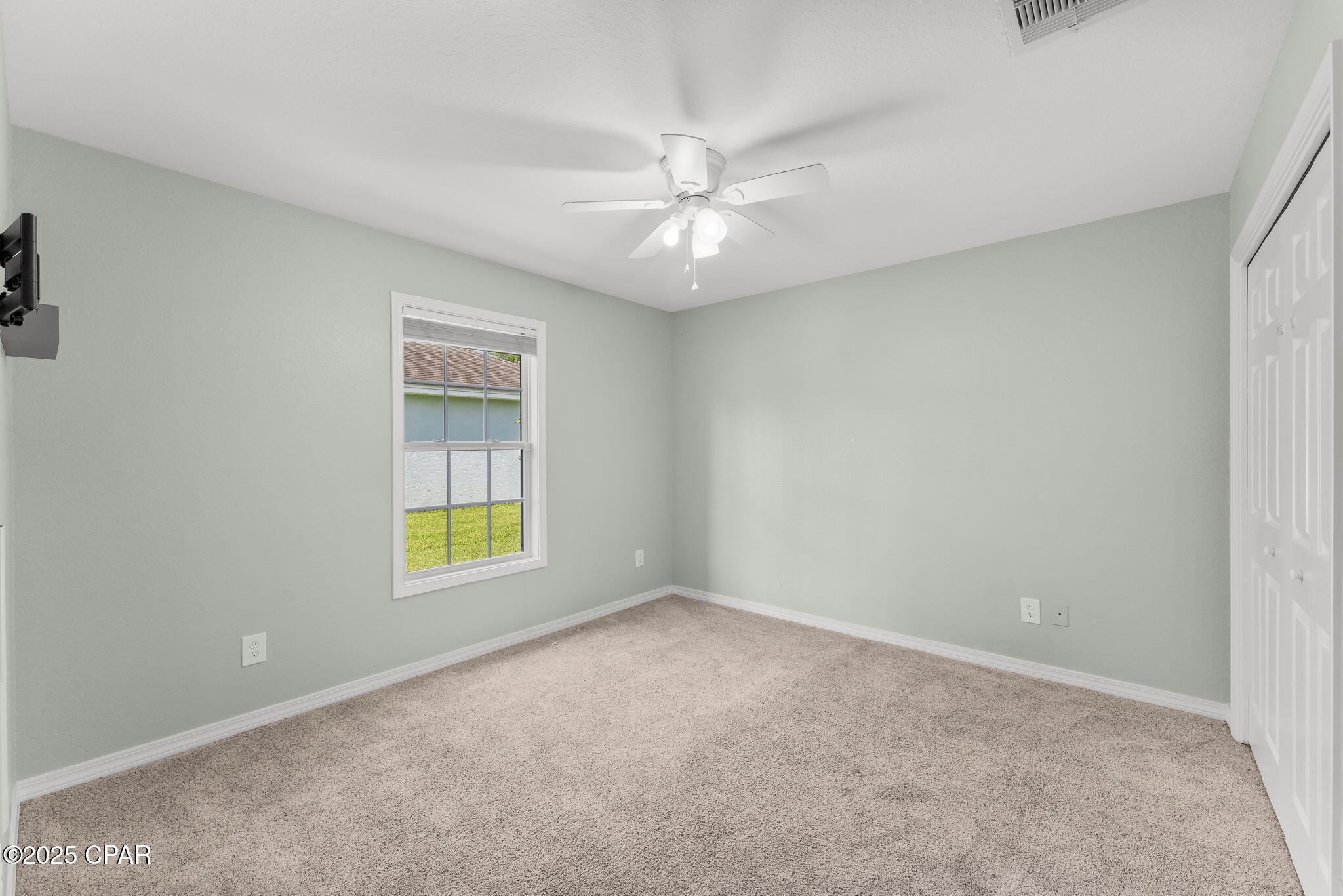 Image 22 For 108 Kensington Circle