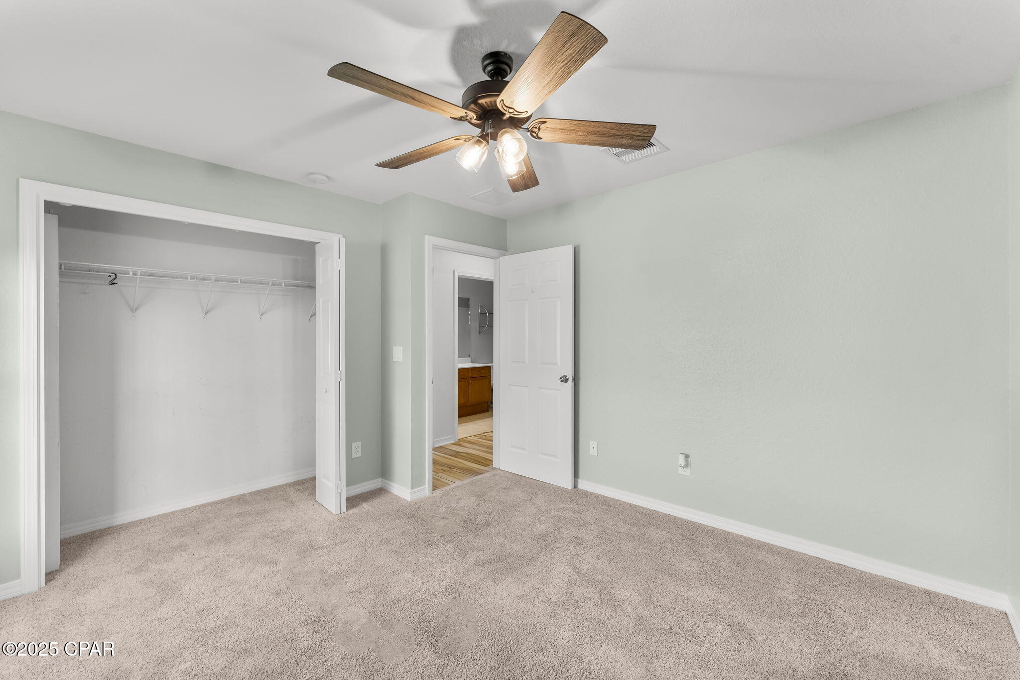 Image 25 For 108 Kensington Circle
